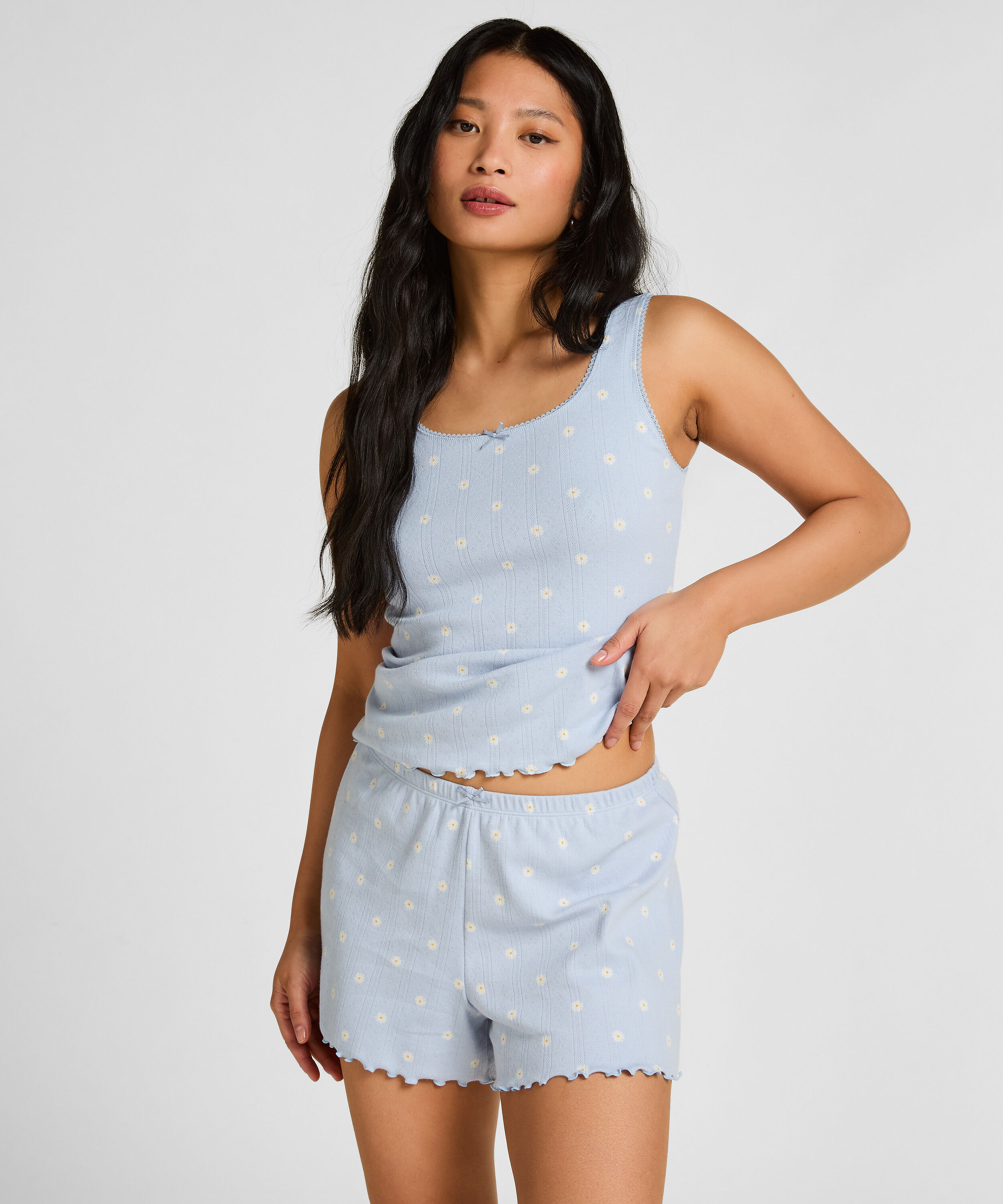 Pointelle short