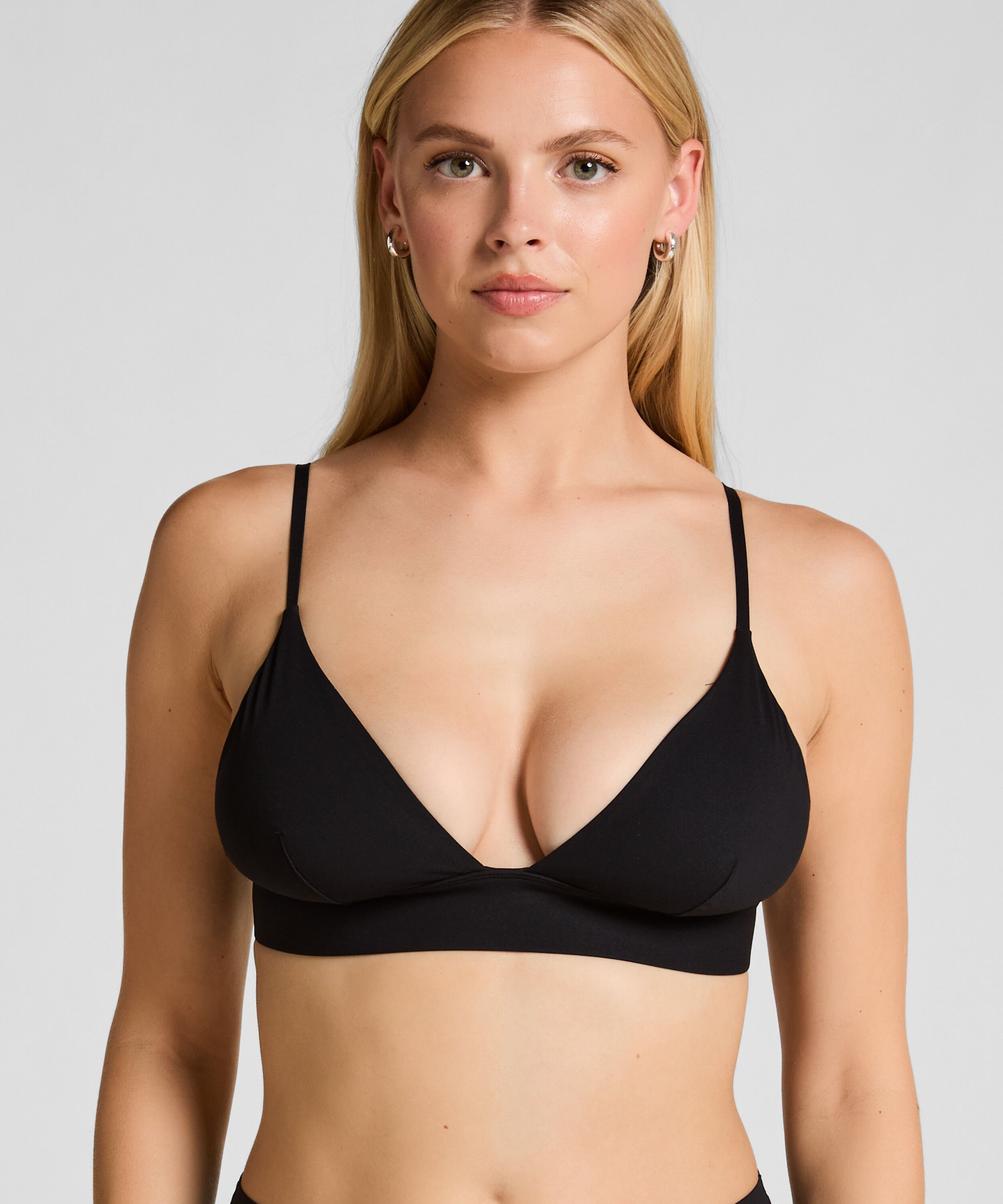 Triangel bralette Smooth, Zwart Triangel bralette Smooth, Zwart