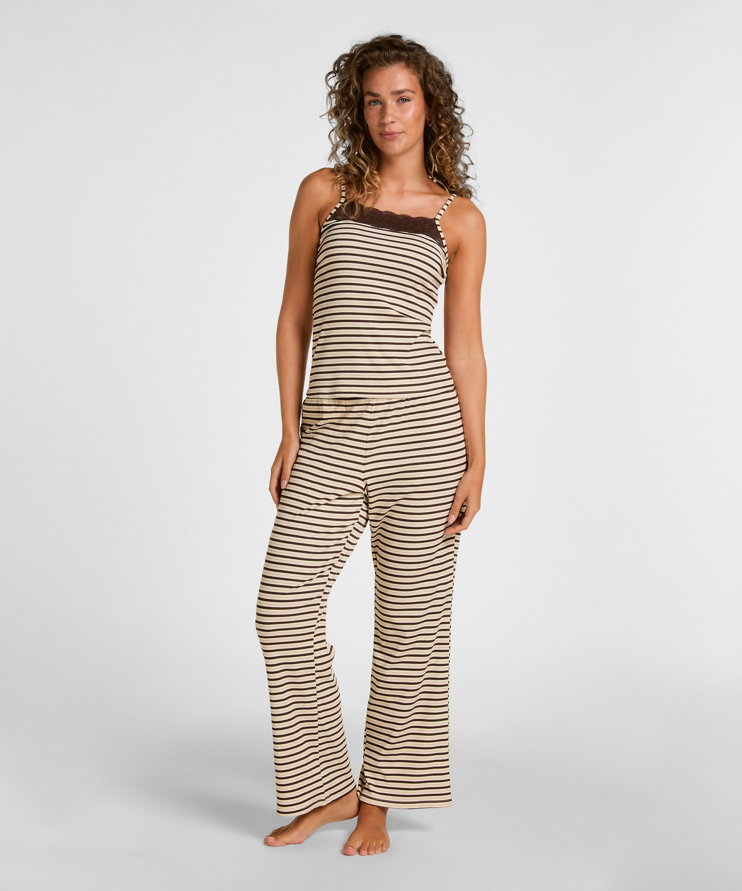 Pyjama Set met Kant, Bruin