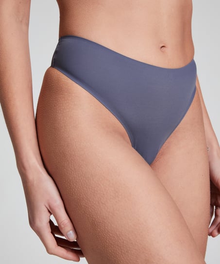 Invisible string basic, Grijs