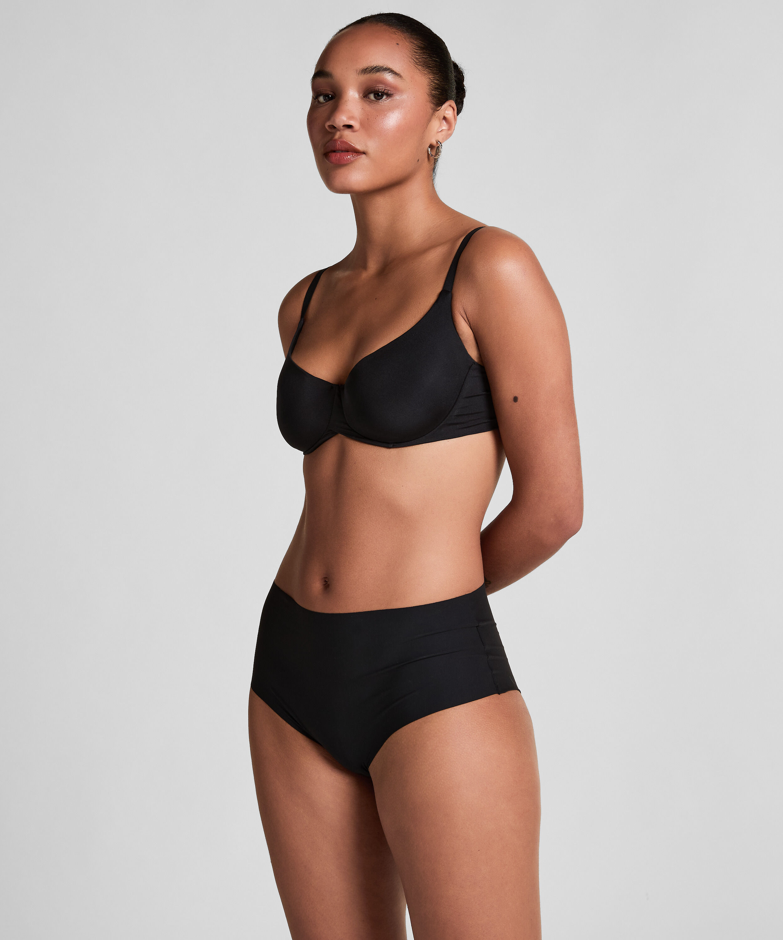 Slip brésilien taille haute Invisible, Noir Slip brésilien taille haute Invisible, Noir