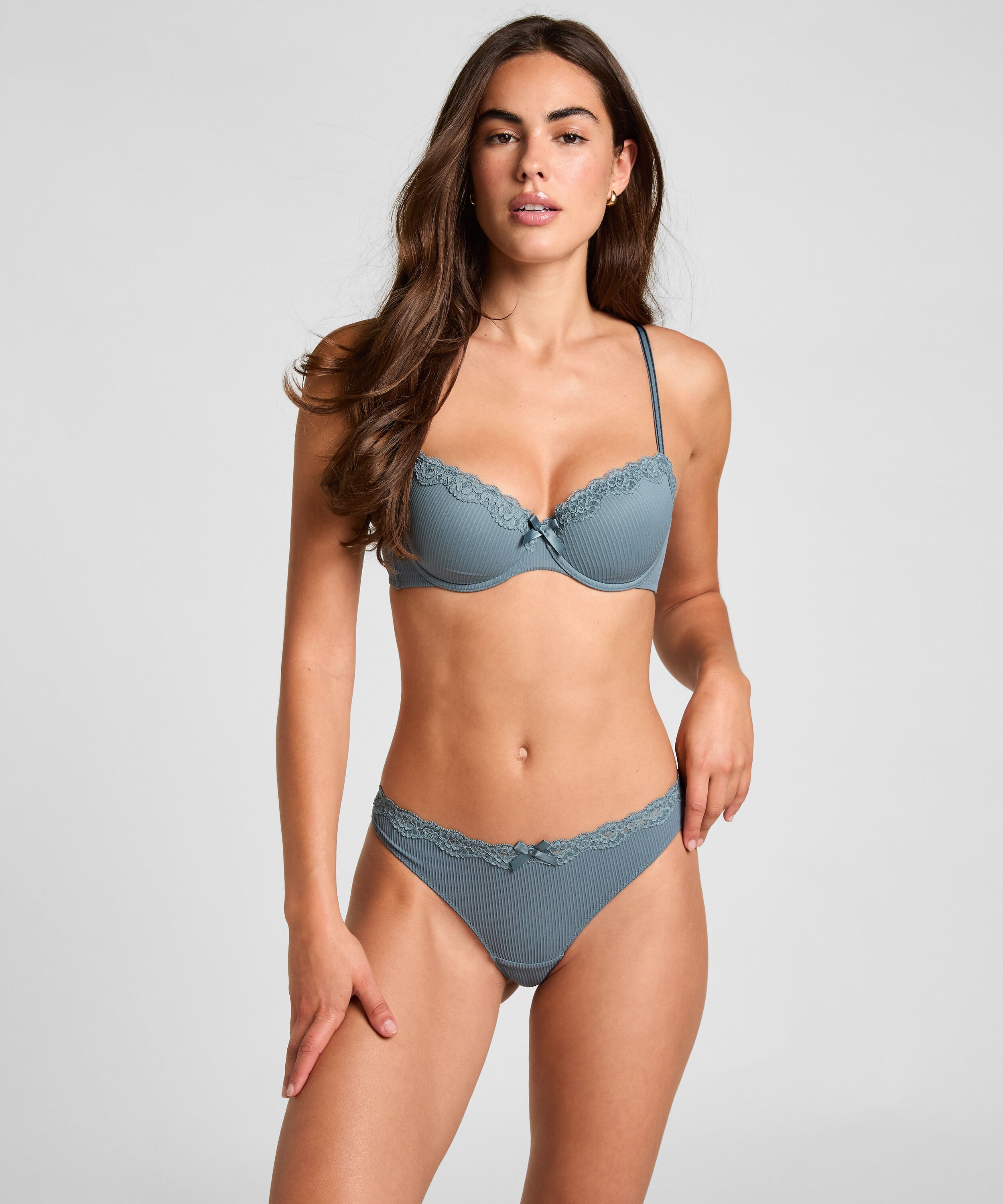 String Lola, Bleu