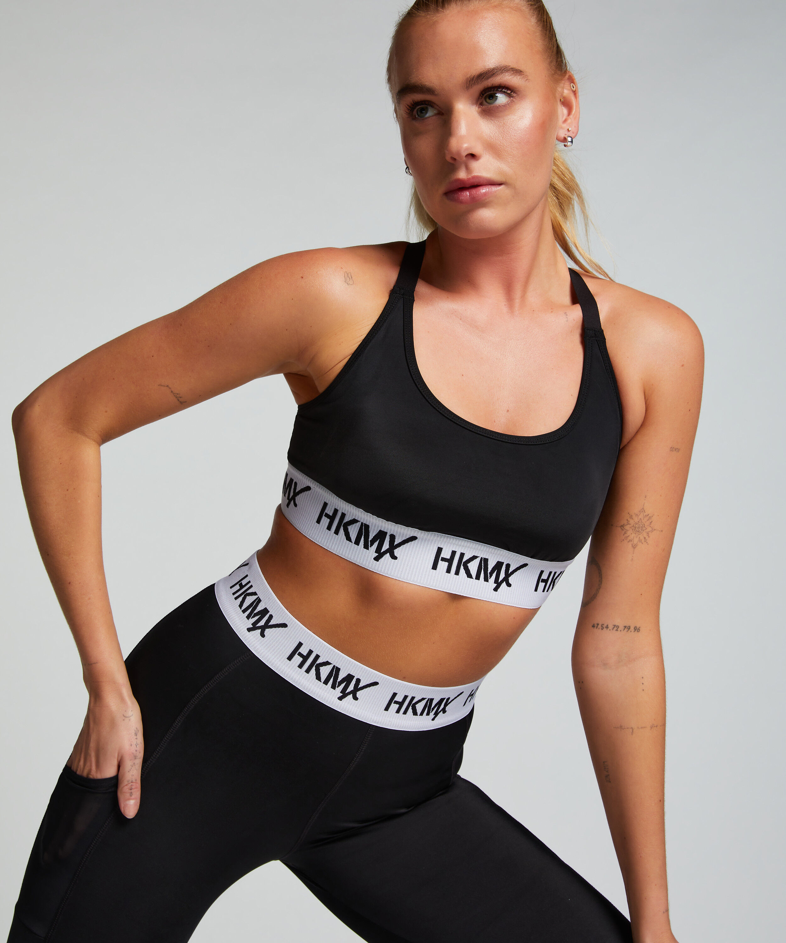 HKMX sport bh The Crop Logo Level 1, Zwart