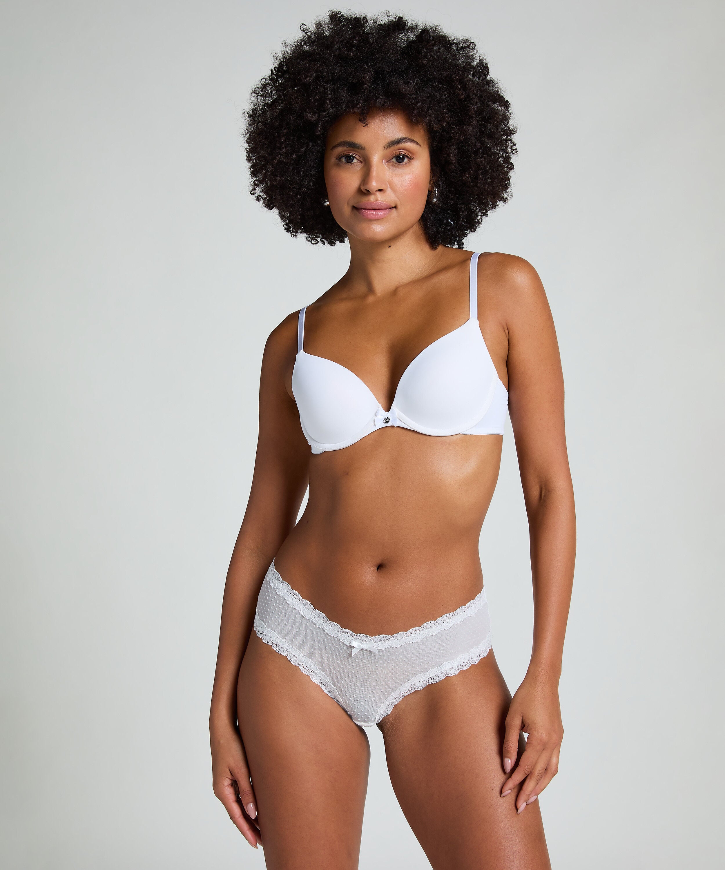 Brazilian V-shape mesh, Wit Brazilian V-shape mesh, Wit