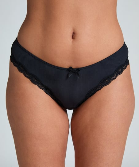 Brazilian Lola, Zwart