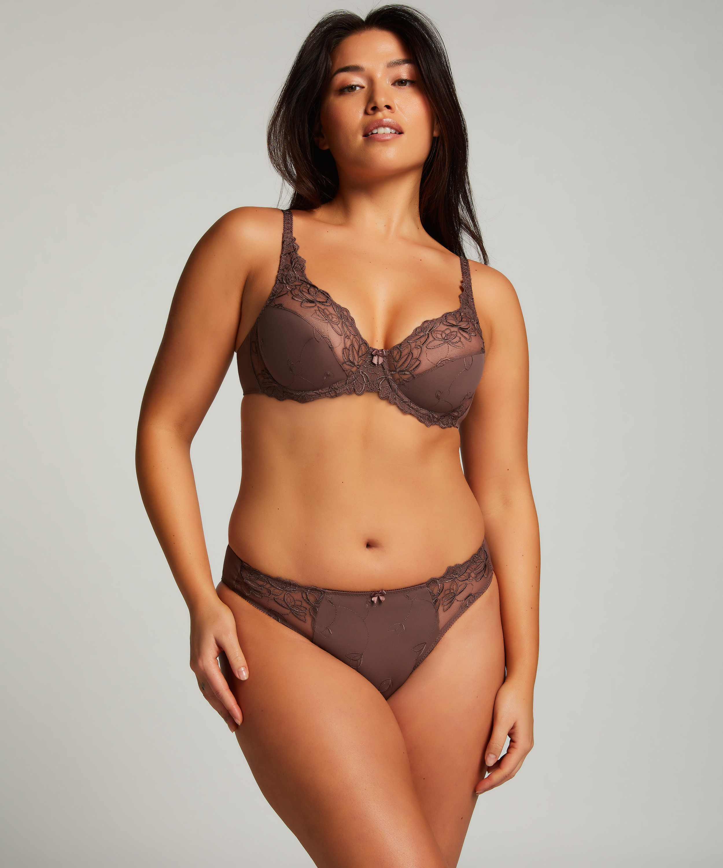 Soutien-gorge &agrave; armatures non-pr&eacute;form&eacute; Diva, Brun, main