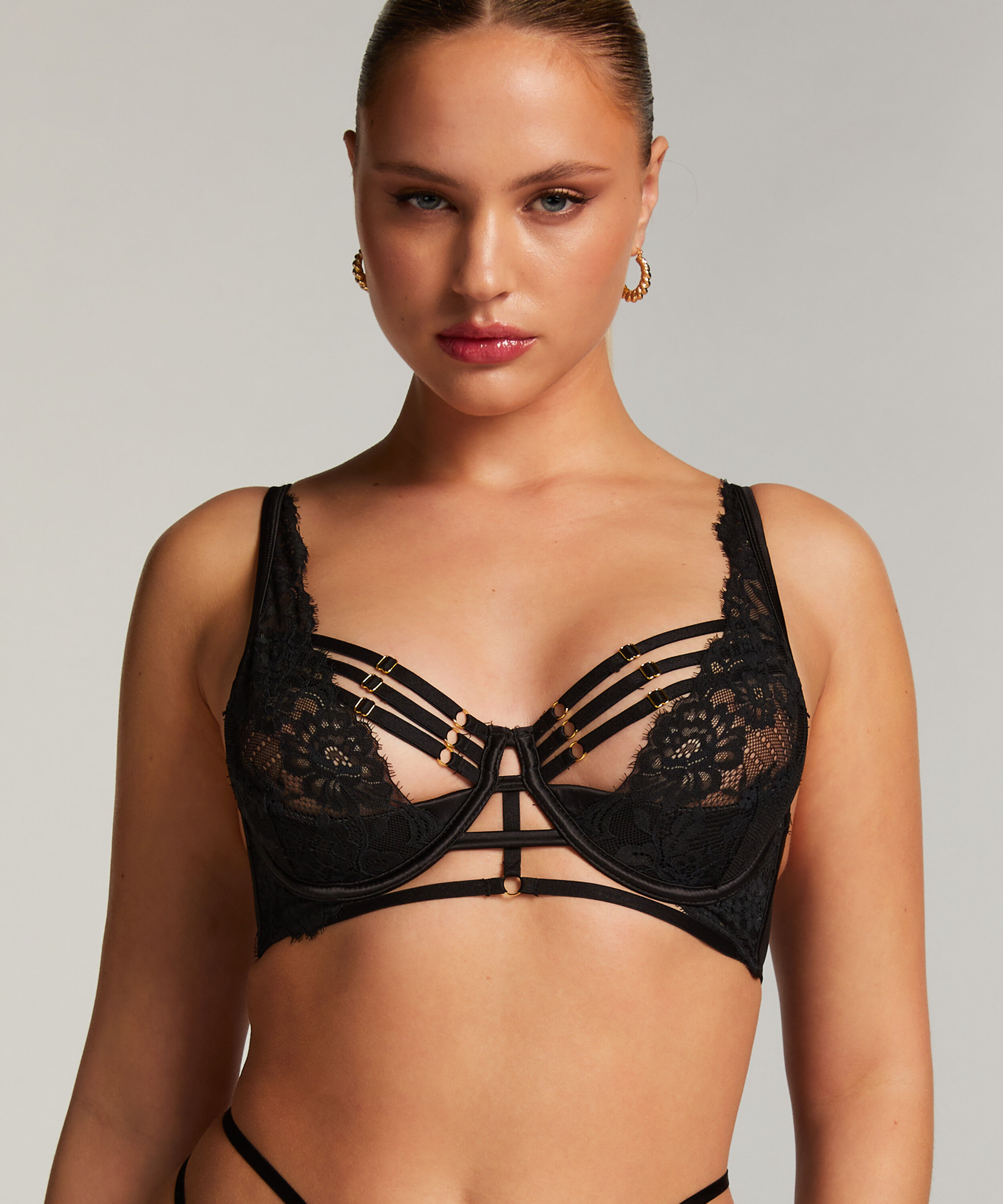 Soutien-gorge rembourré demi-bonnet à armatures longline Iggy, Noir