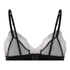 Bralette Agnes, Wit