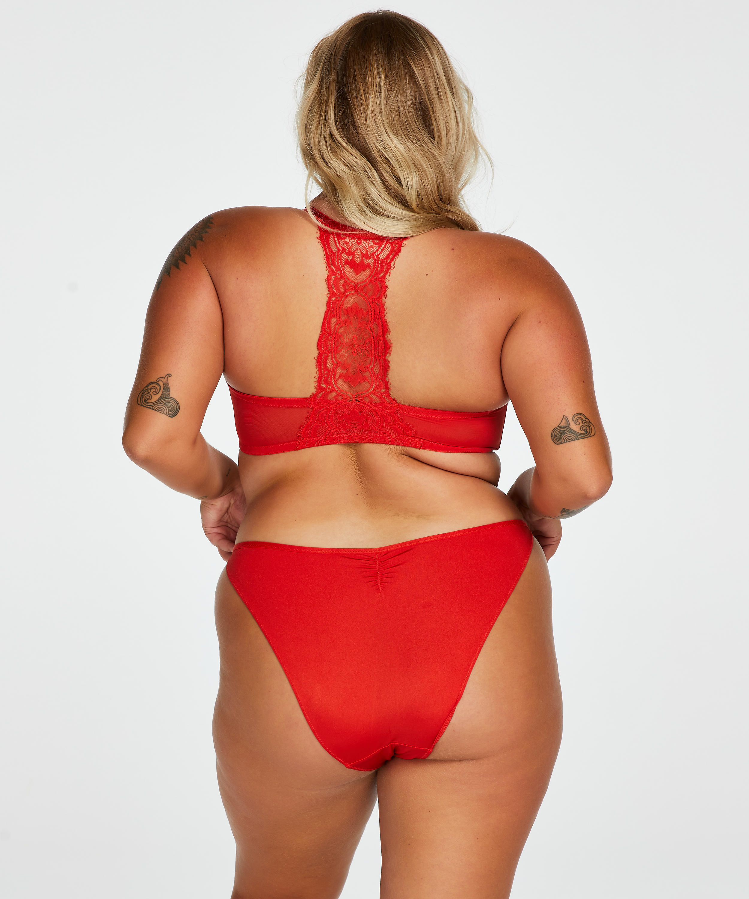 Culottes Chat, Rouge, main