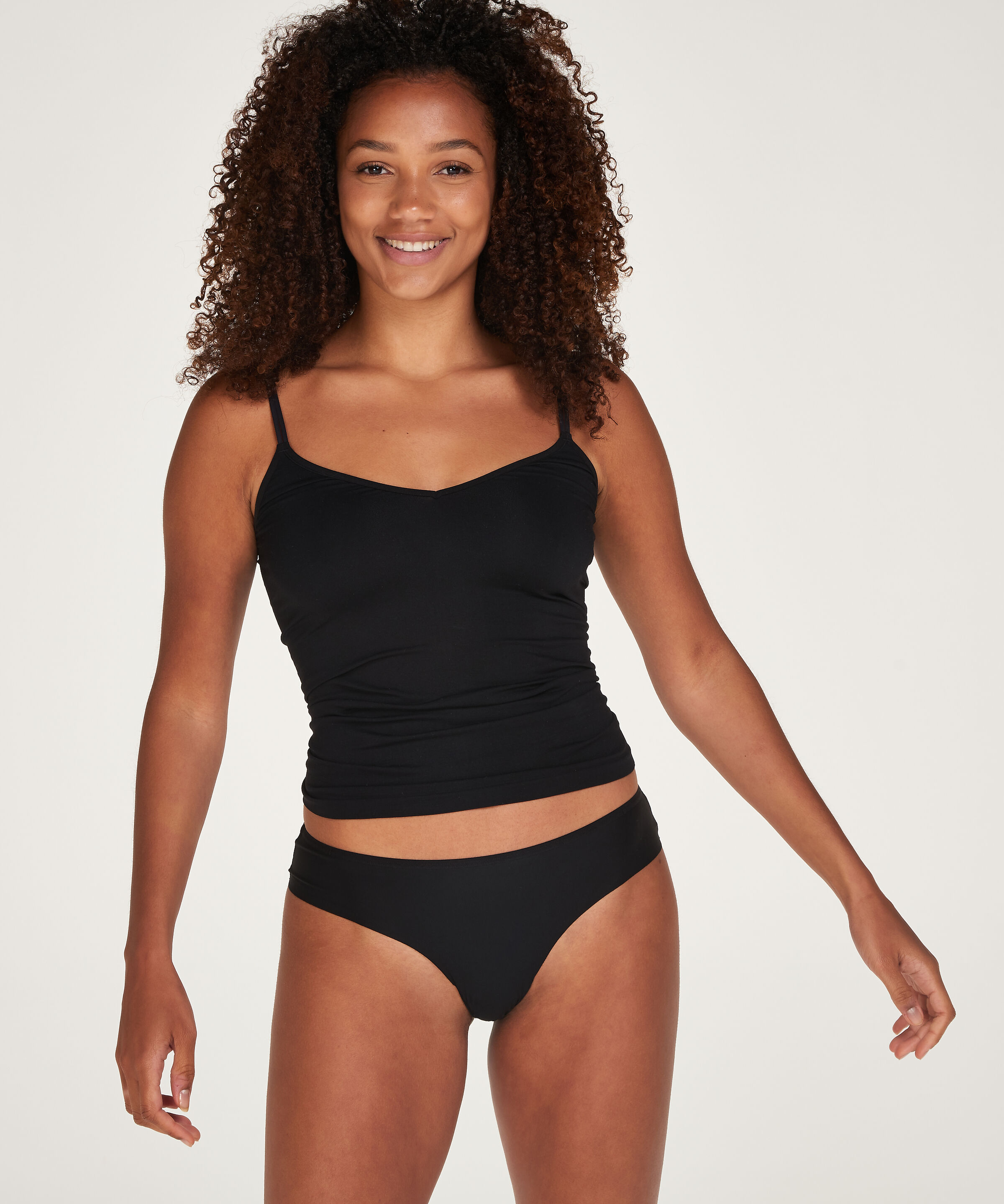 Slip br&eacute;silien invisible avec marque, Noir