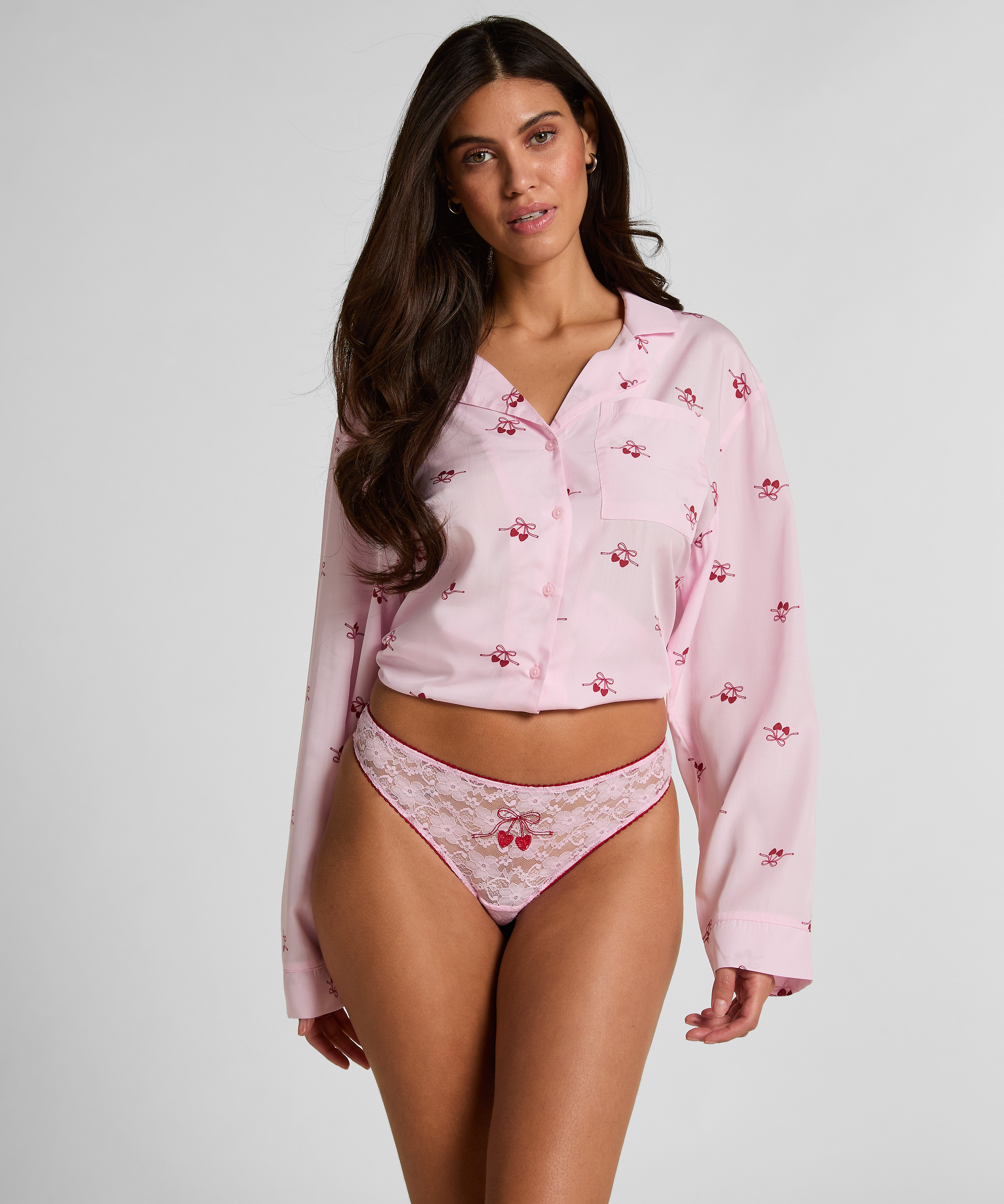 String Lena, Roze, main