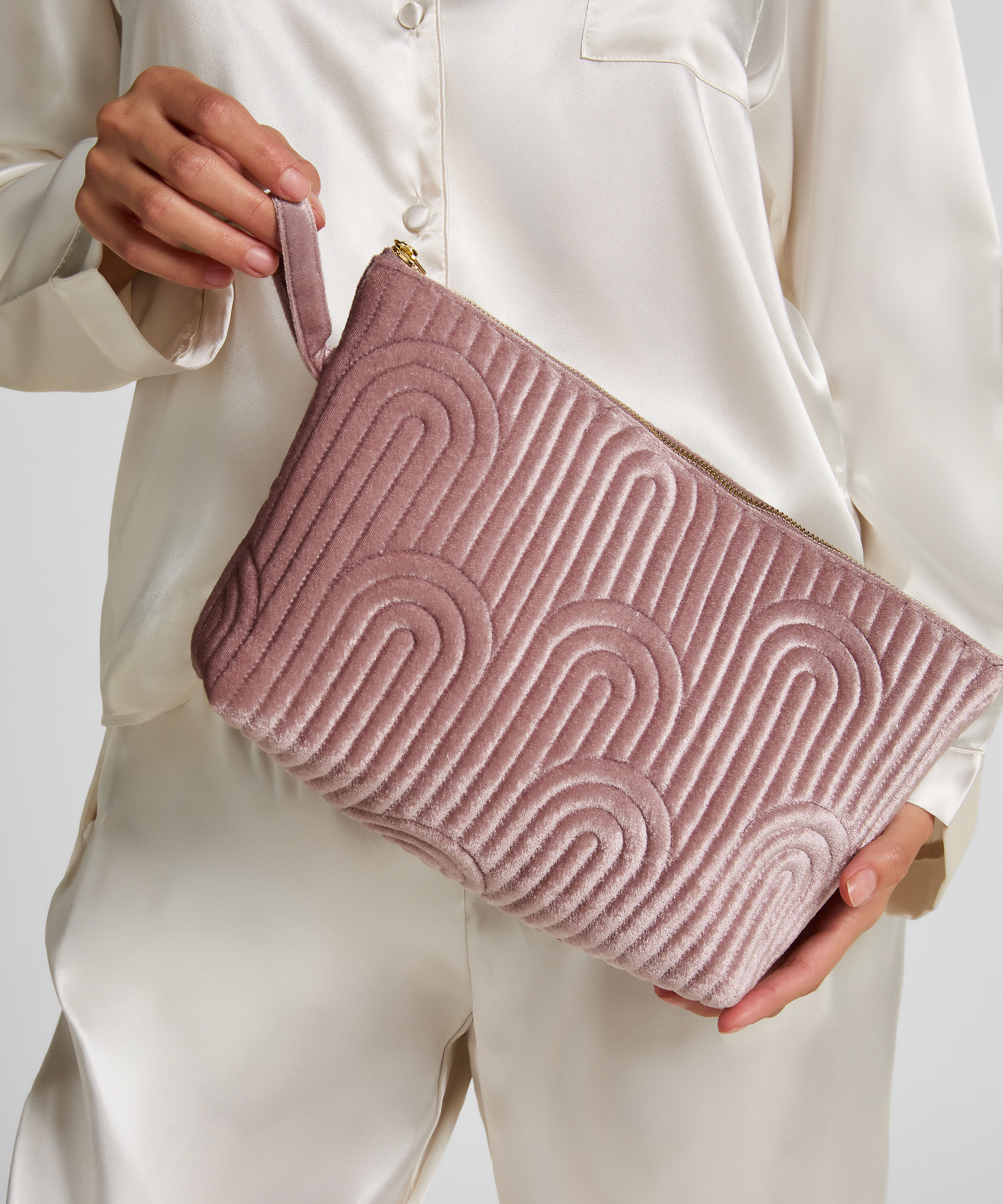 Grande trousse de maquillage en velours, Pourpre Grande trousse de maquillage en velours, Pourpre