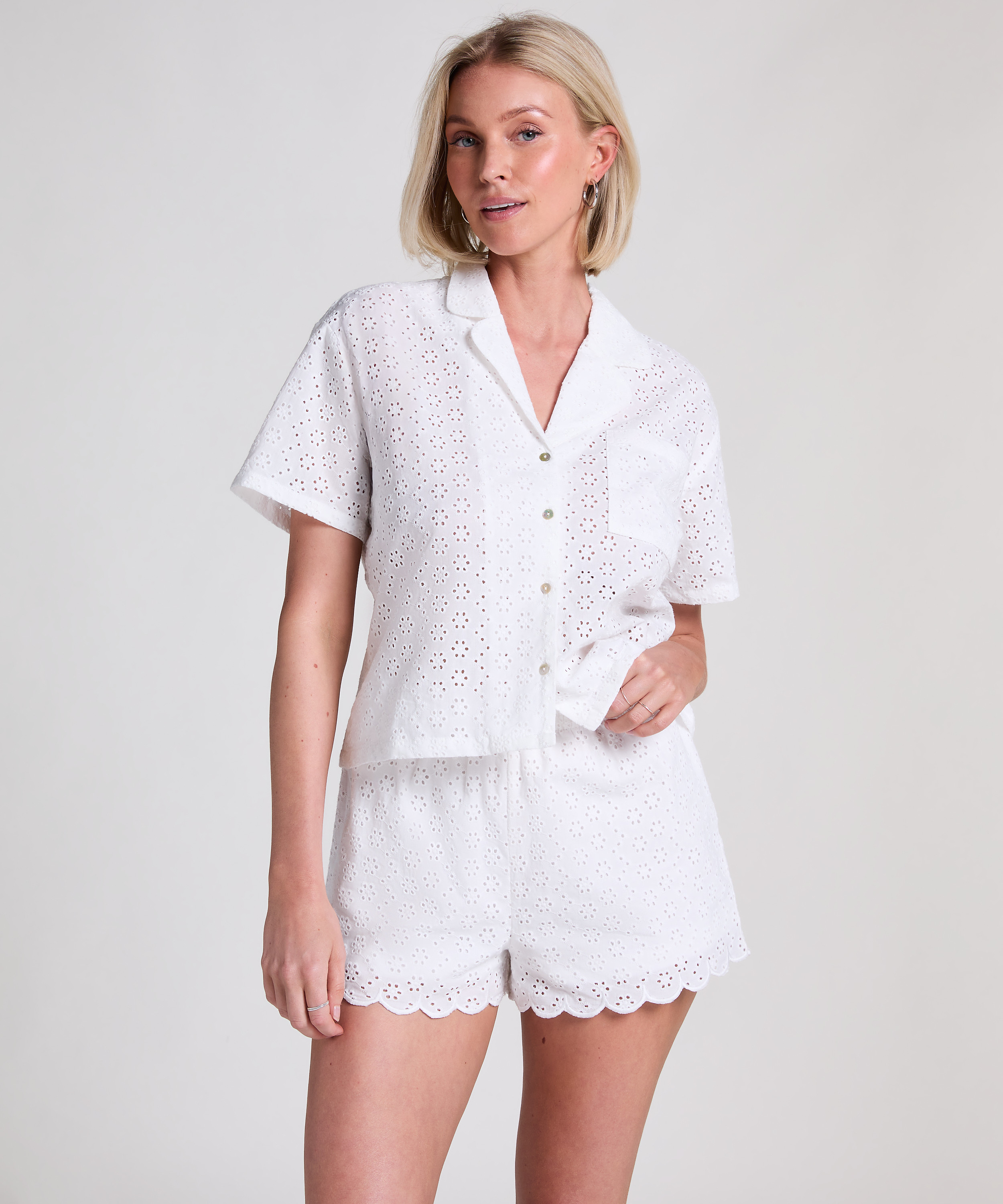 Short en broderie anglaise, Blanc, main
