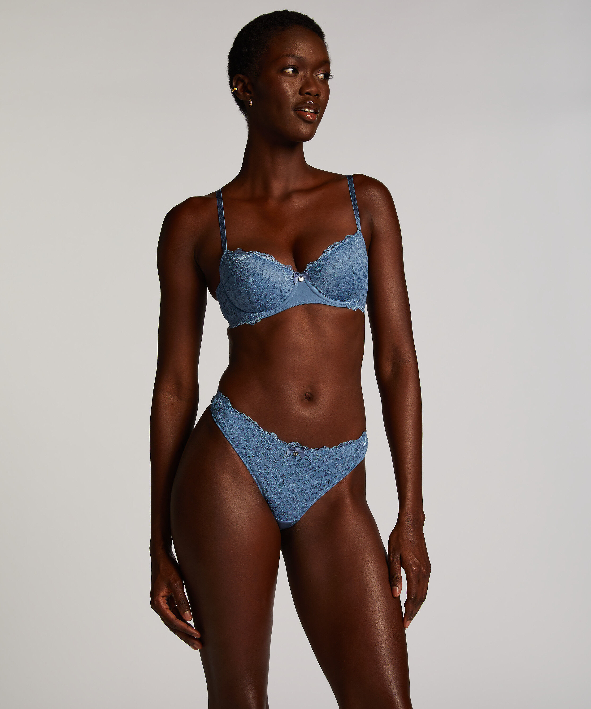 String Marine, Blauw