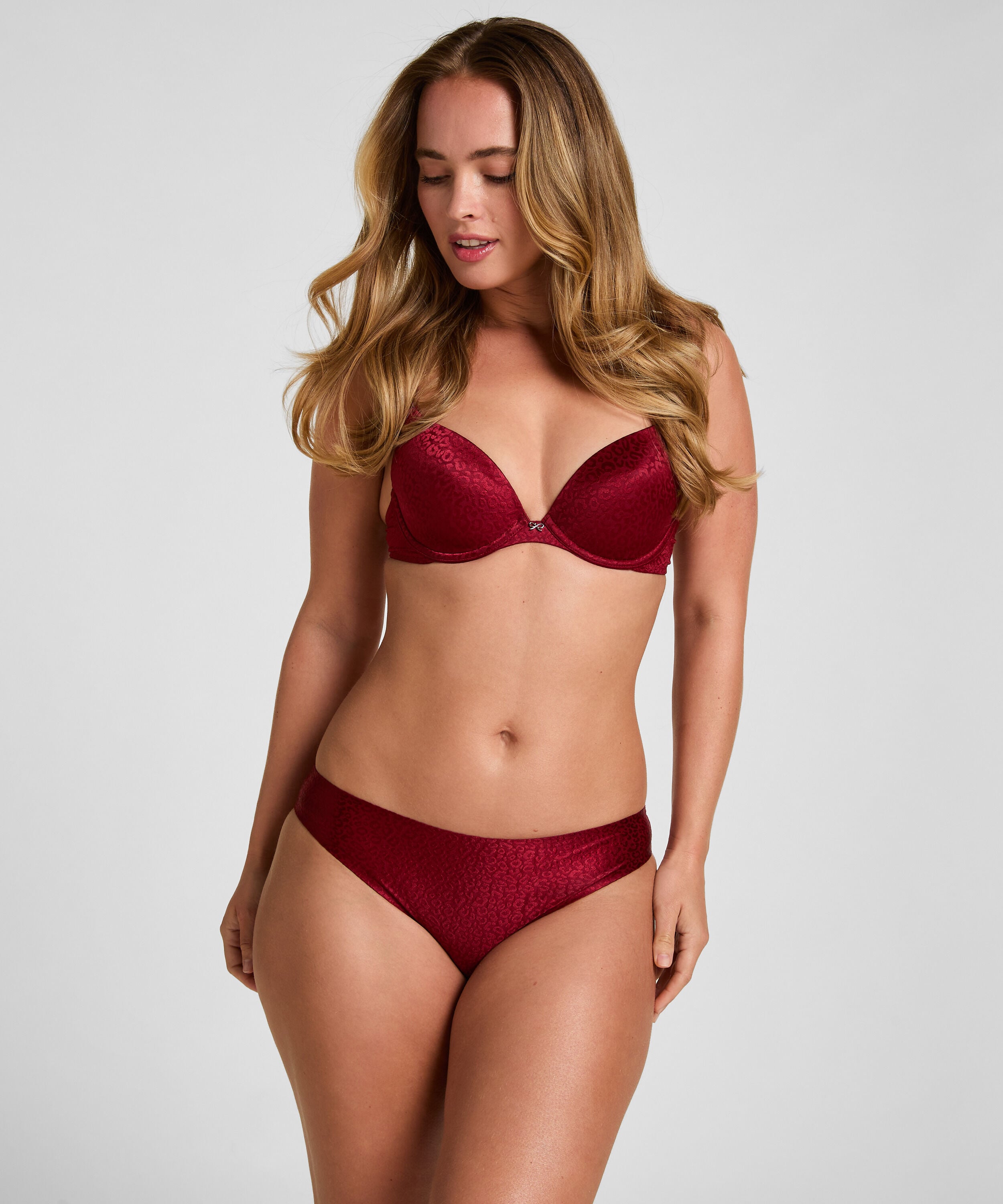 Brazilian Jackie, Rood Brazilian Jackie, Rood