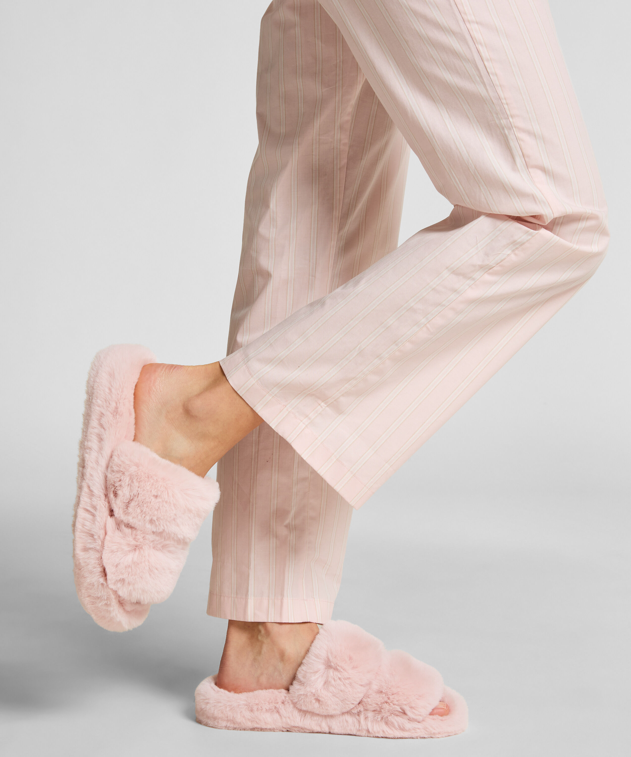 Slipper Hannah, Roze