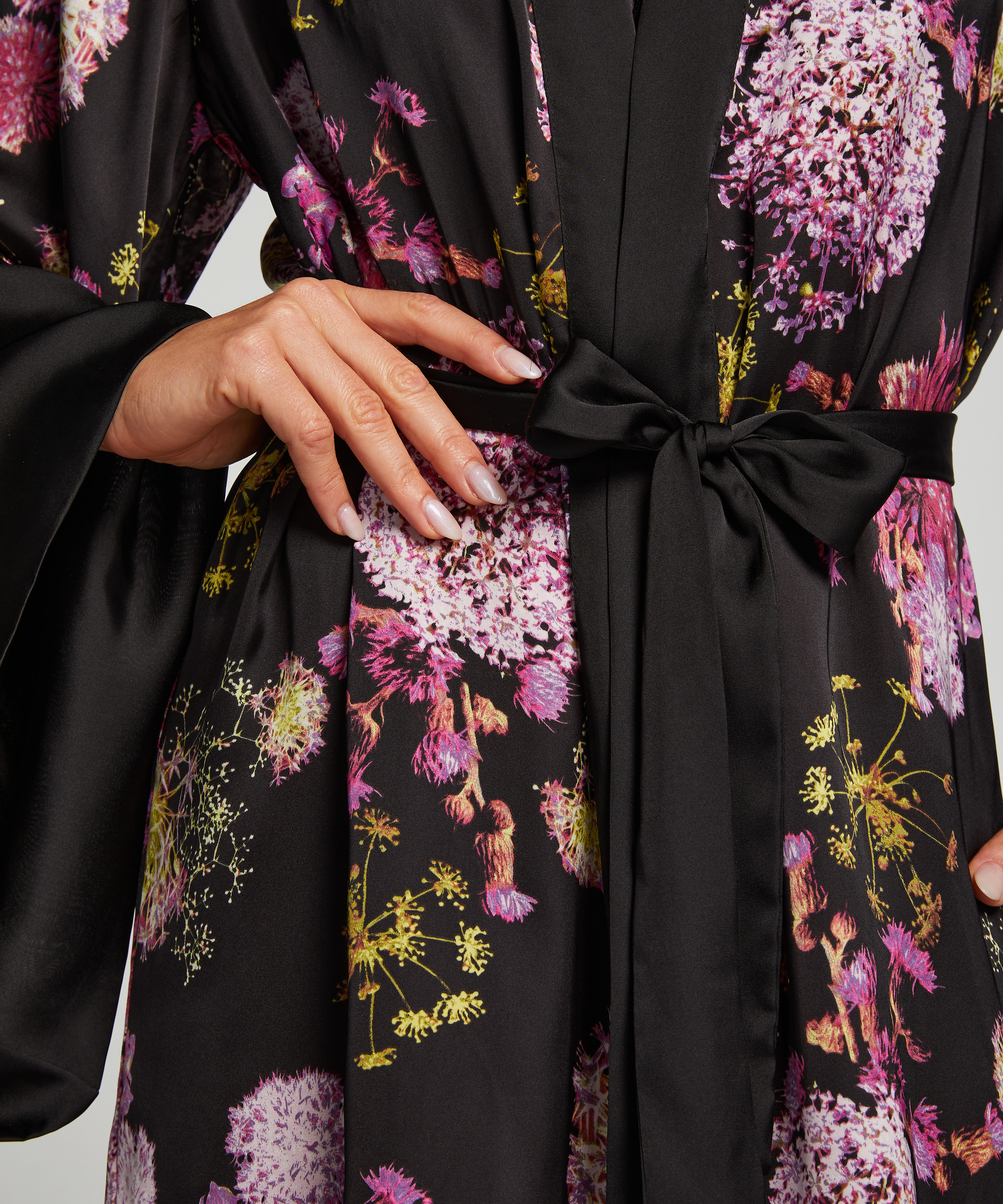 Kimono Satin, Noir, main