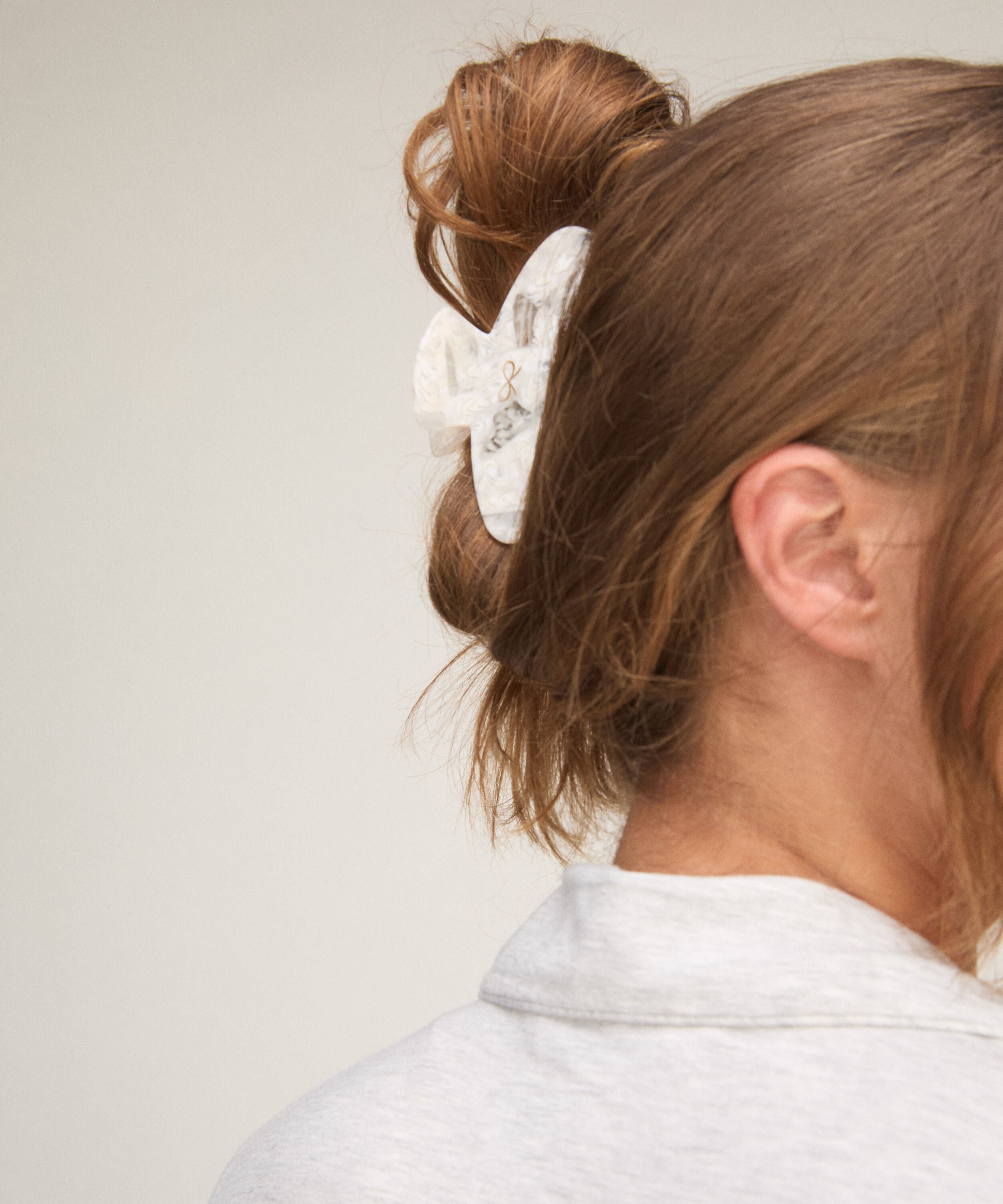Pince à Cheveux, Blanc