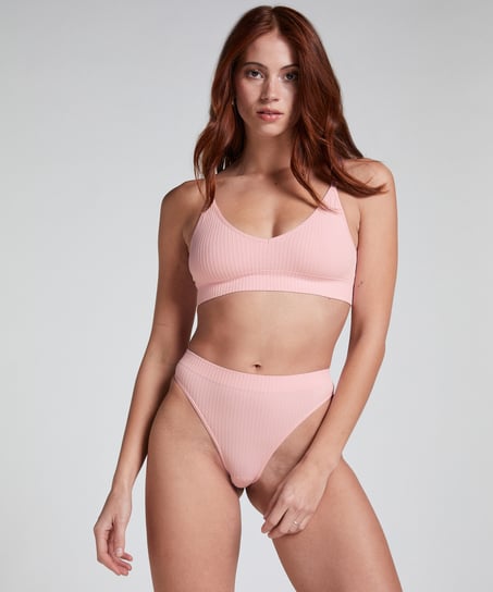 String &eacute;chancr&eacute; Dianne, Rose