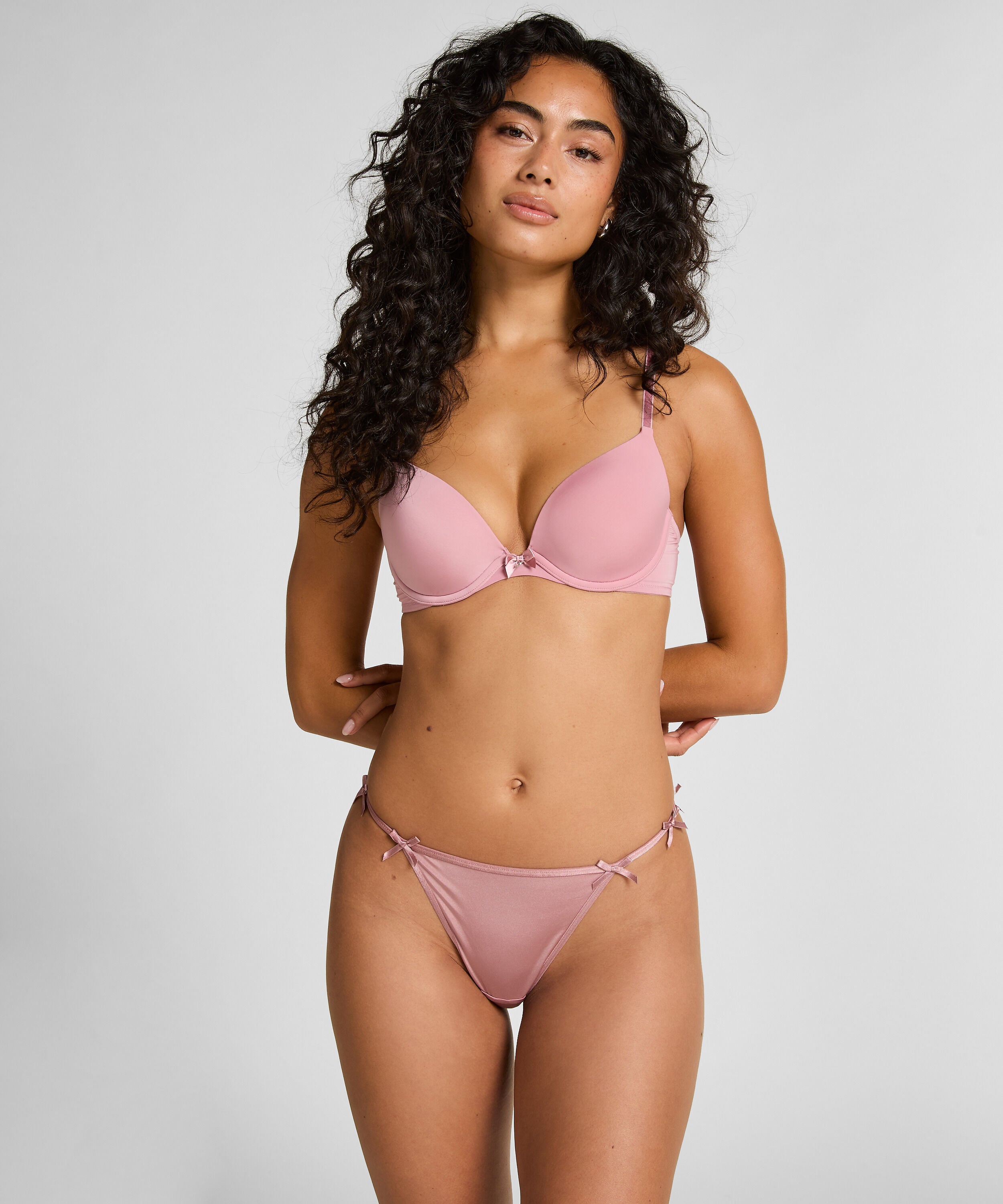 String Cutie, Pourpre String Cutie, Pourpre
