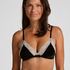 Bralette Agnes, Wit