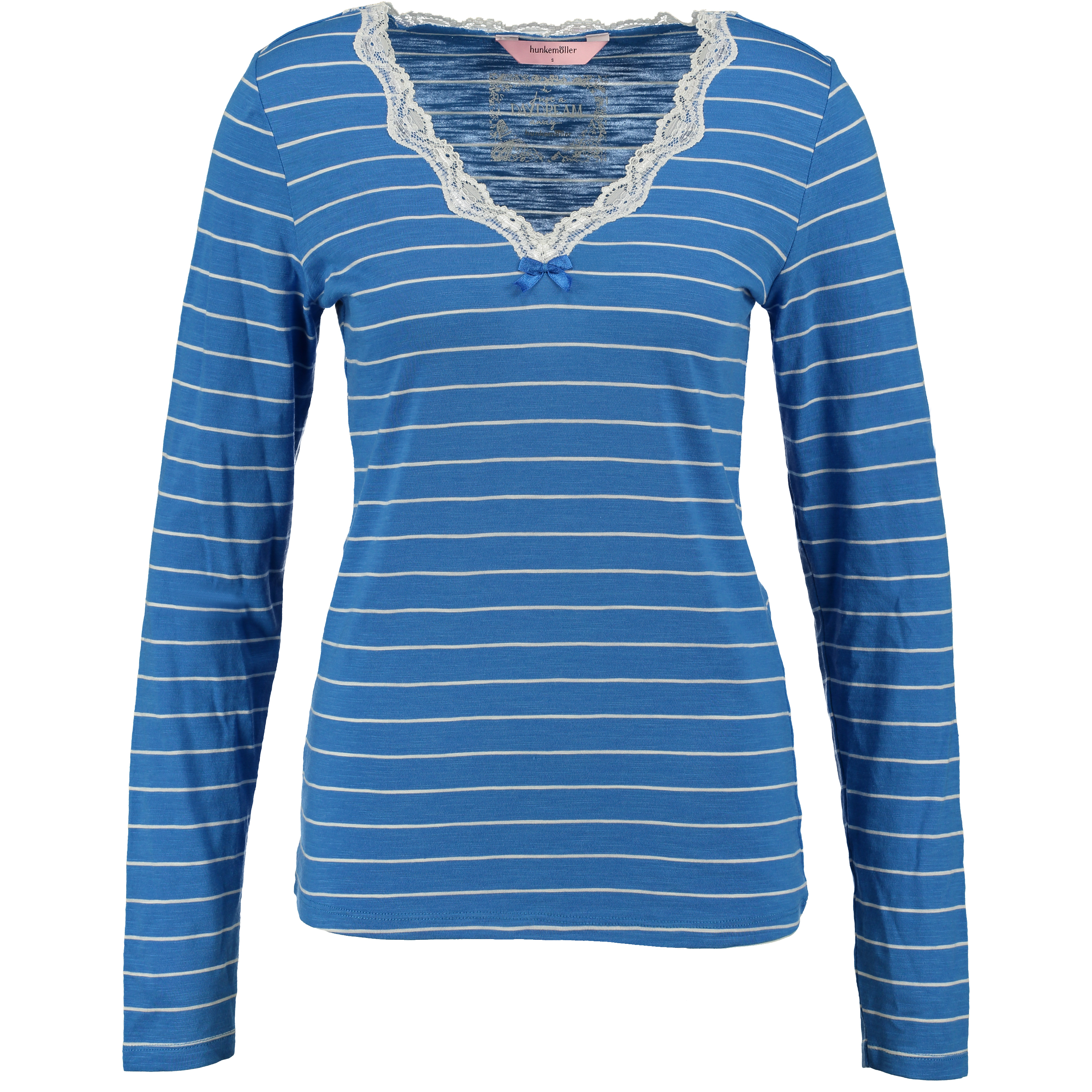 Top Mariam, Bleu, main