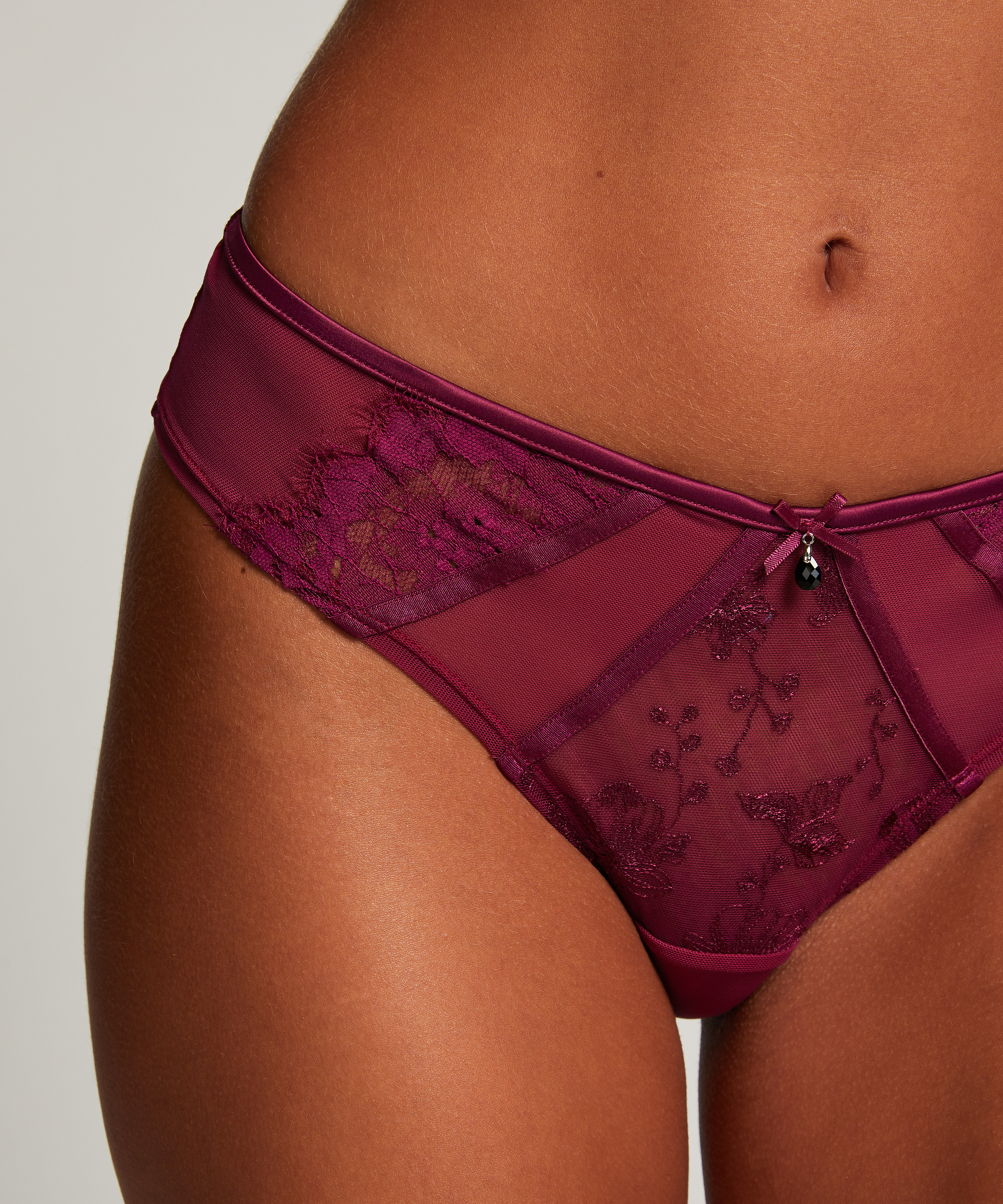 Brazilian Sia, Paars, main