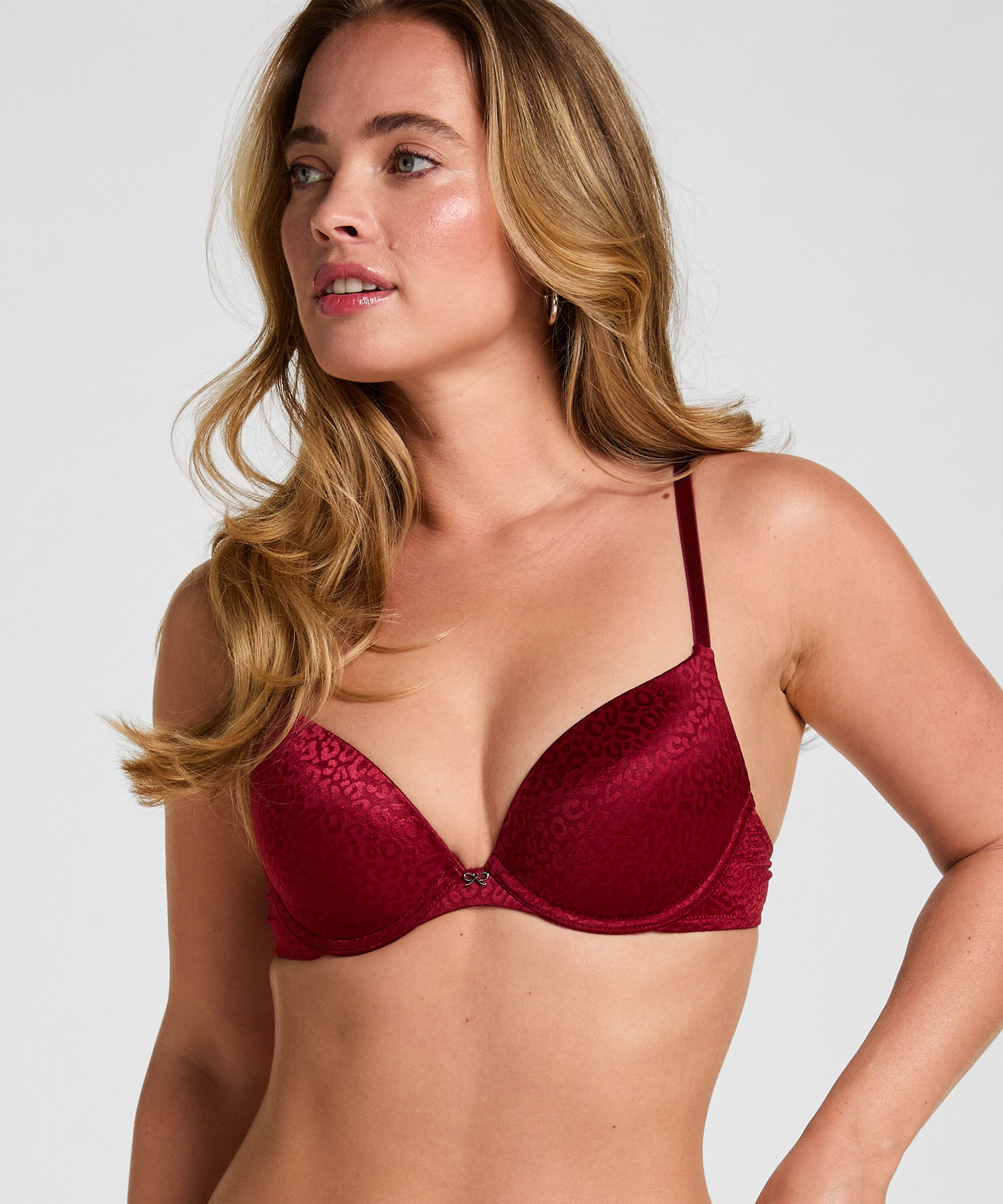 Voorgevormde Beugel Bh Jackie, Rood Voorgevormde Beugel Bh Jackie, Rood