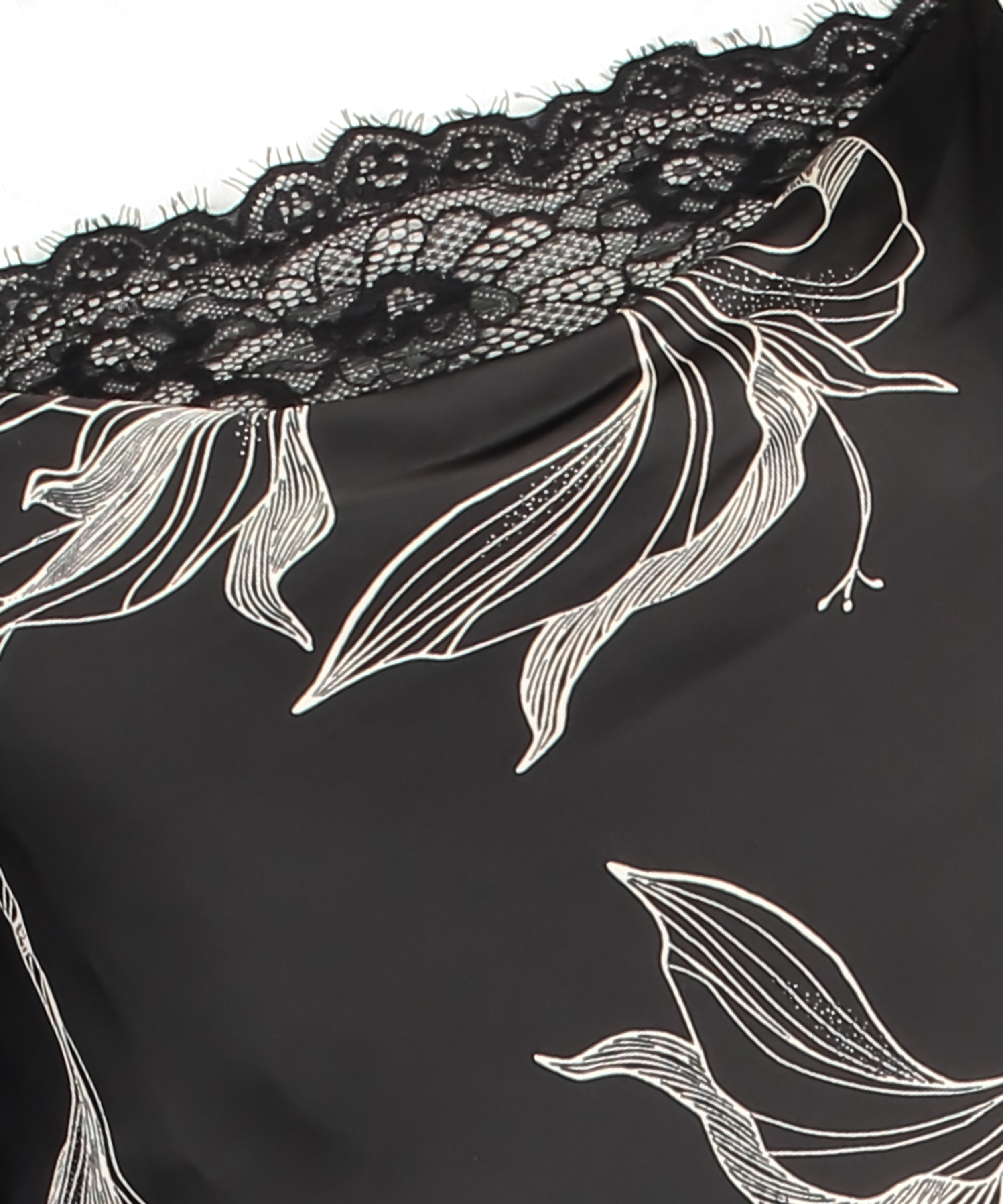 Nuisette en satin Lotus, Noir, main