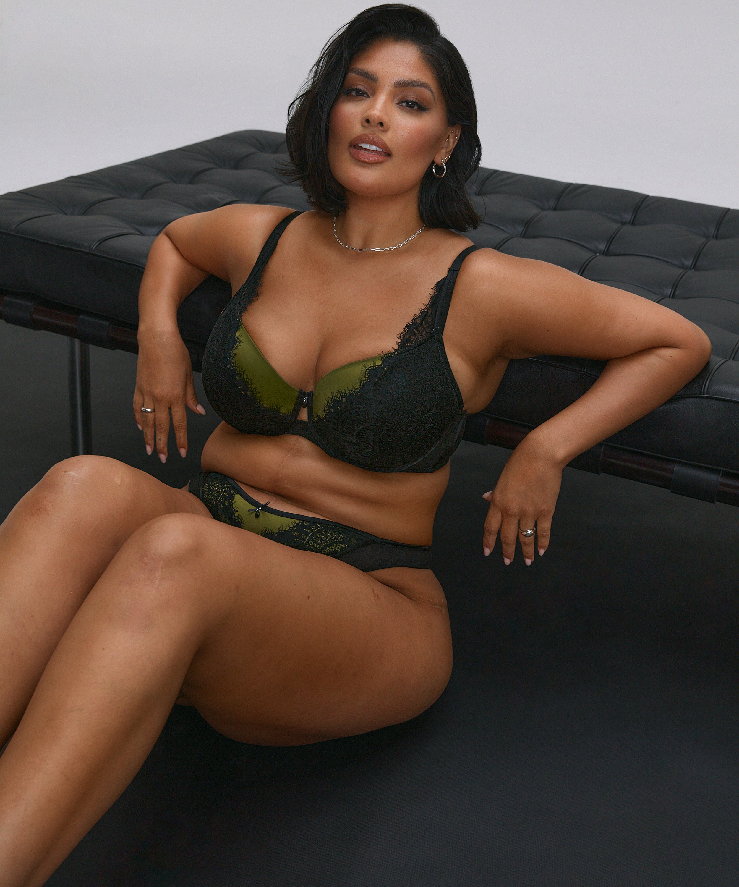 Soutien-gorge &agrave; armatures pr&eacute;form&eacute; Mirabella, Noir, main