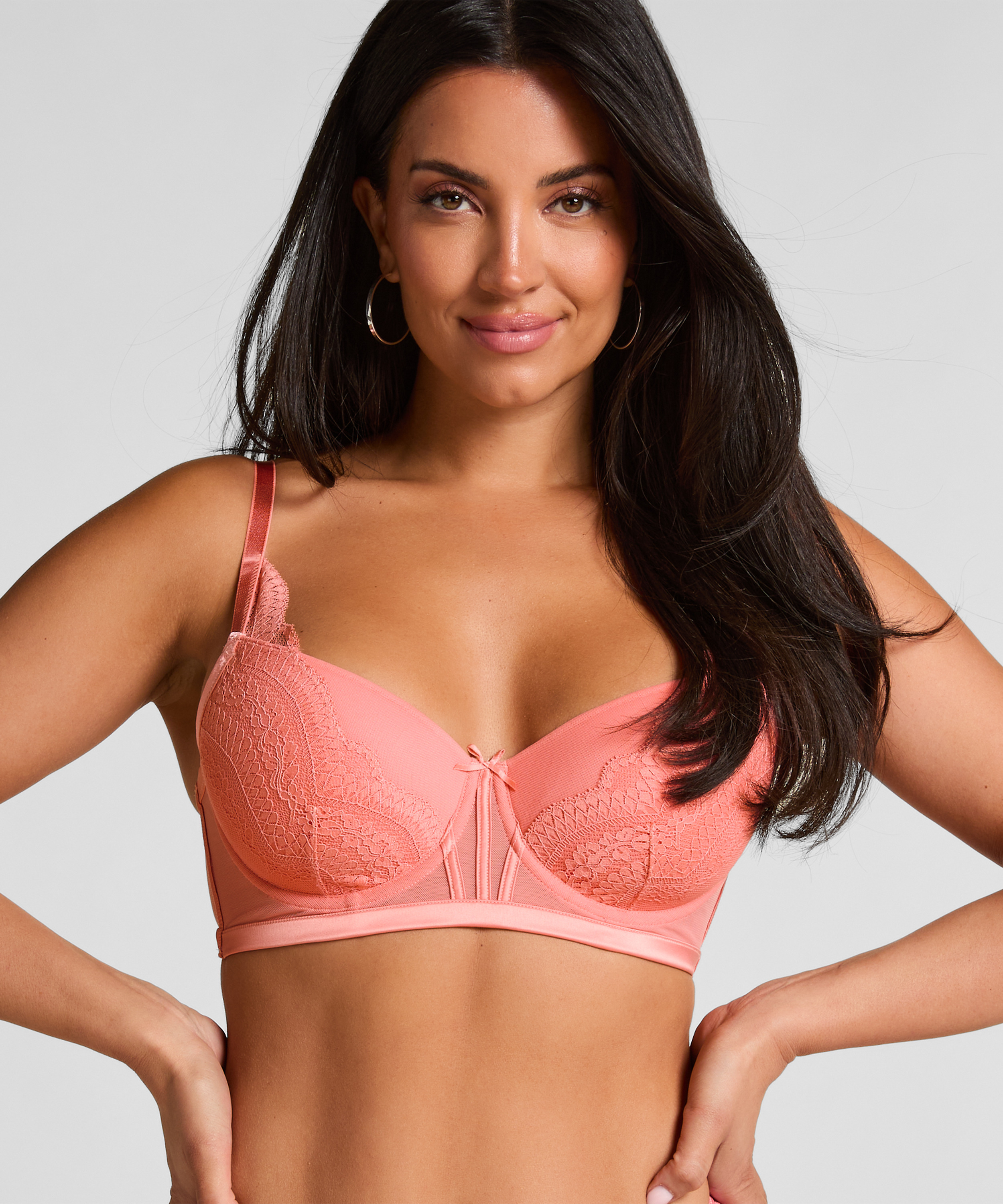 Soutien-gorge push-up à armatures Robijn, Rose, main