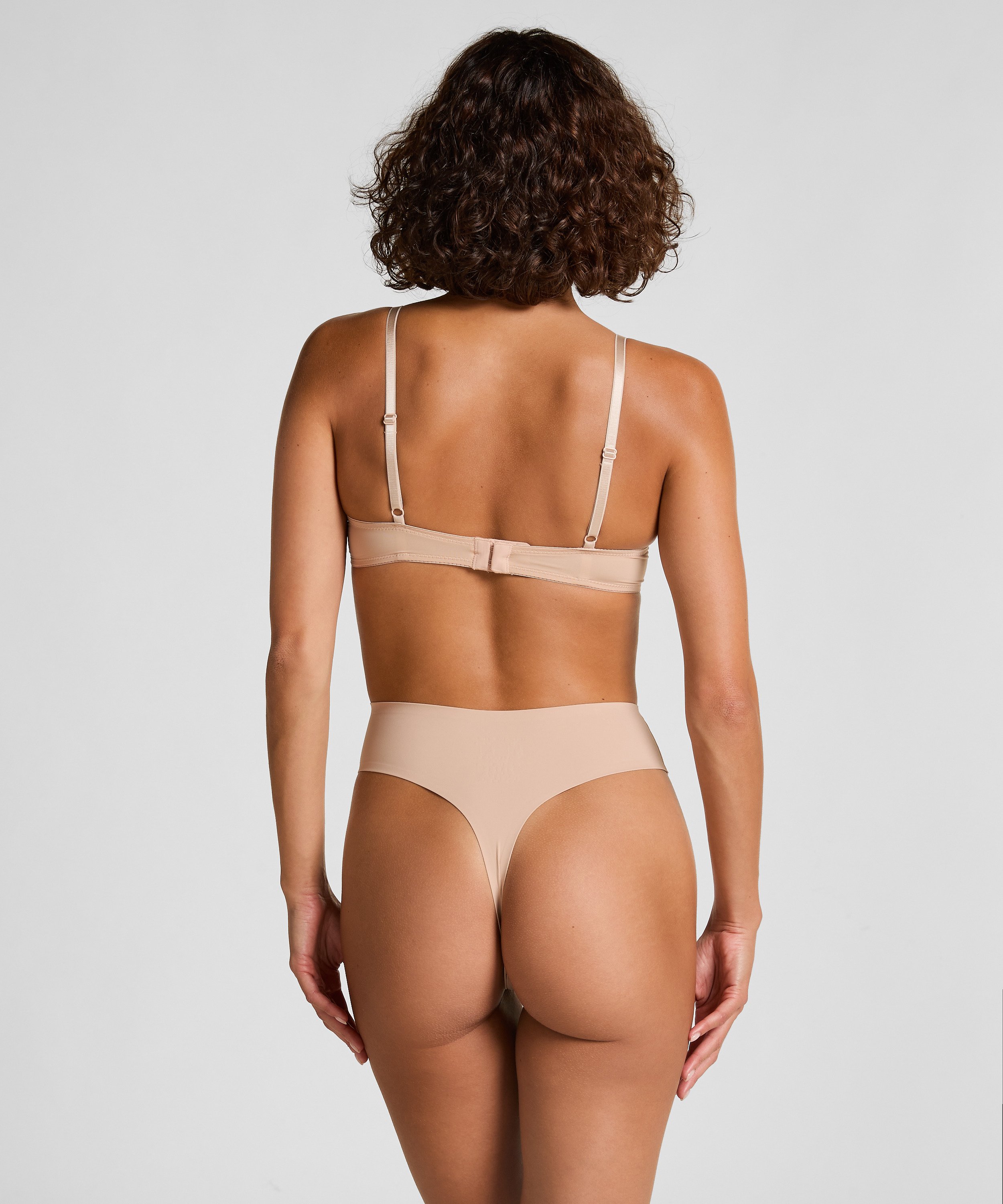 Soutien-gorge &agrave; armatures pr&eacute;form&eacute; Plunge, Beige, main