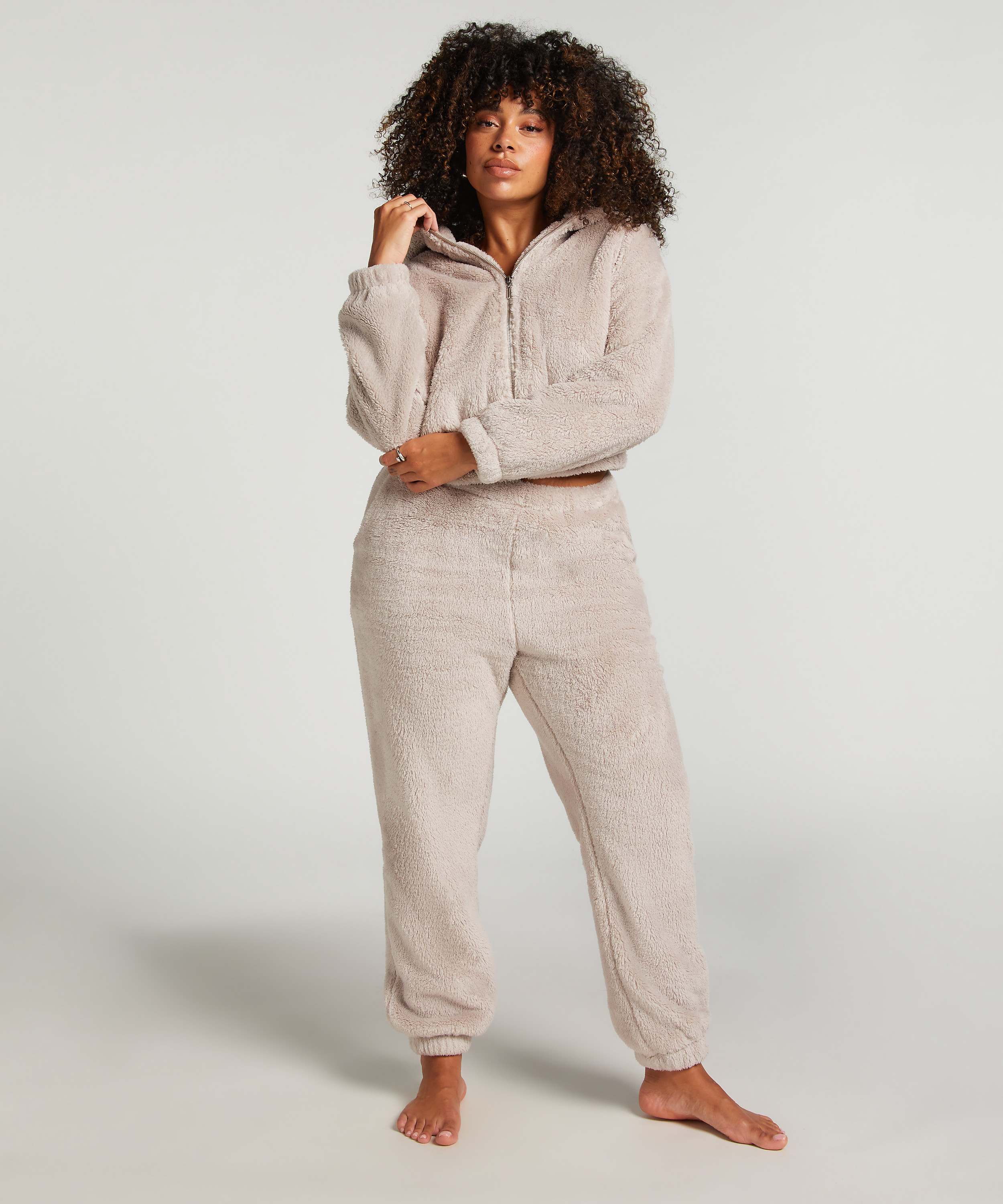 Haut polaire, Gris, main