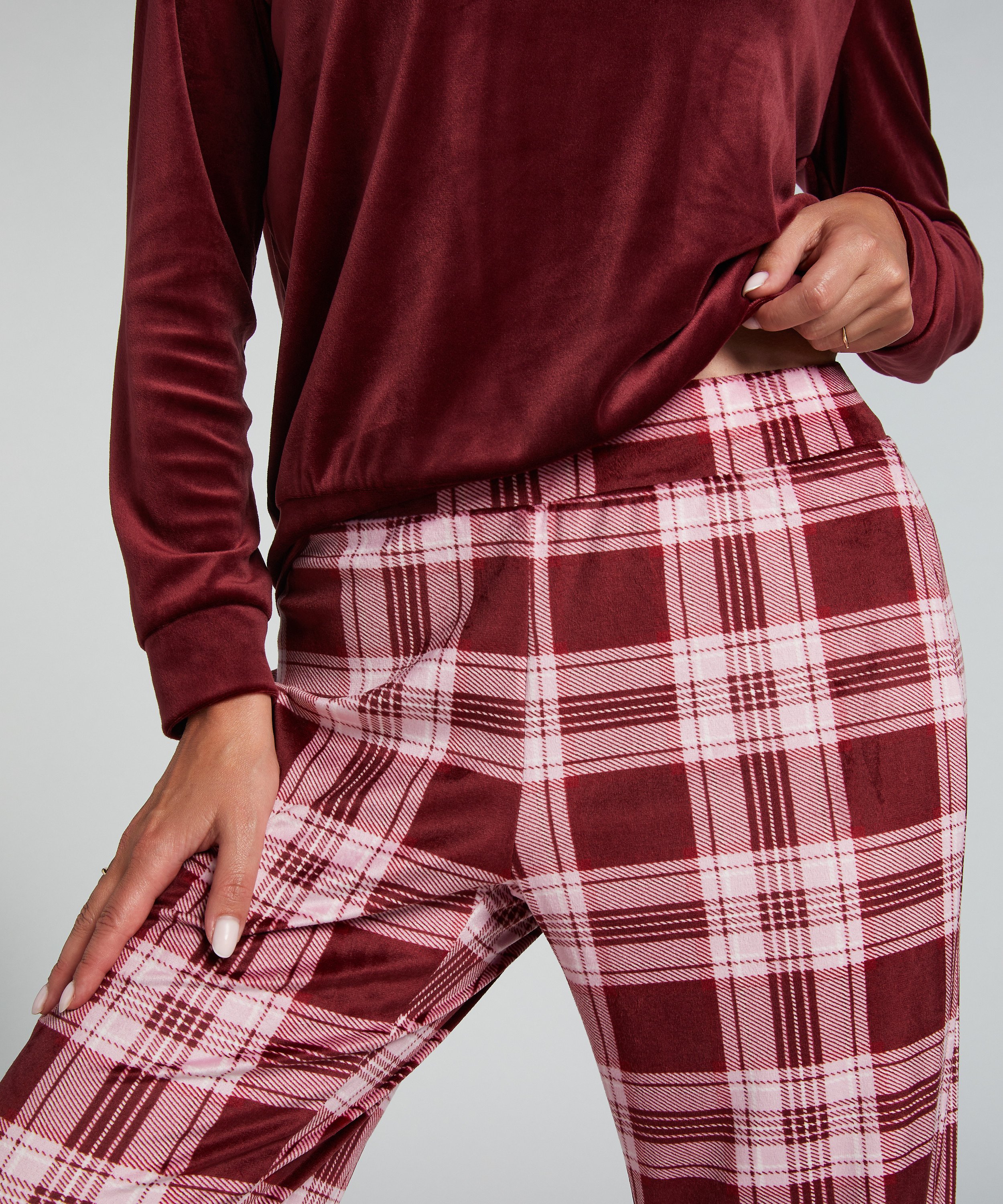 Ensemble pyjama Velours, Pourpre, main