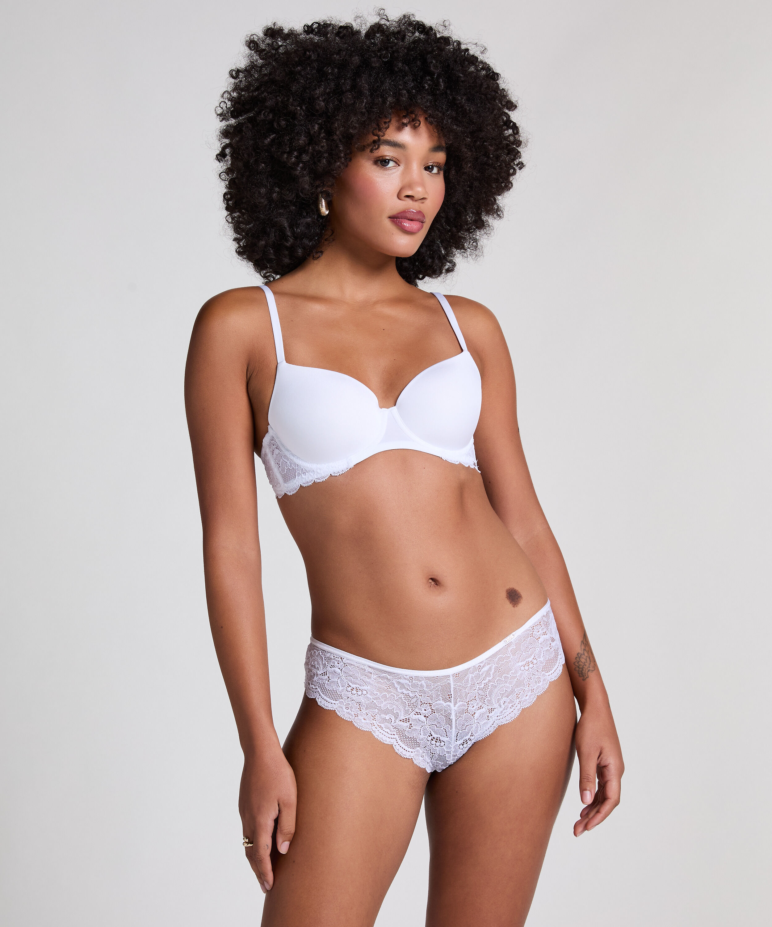 Soutien-gorge &agrave; armatures pr&eacute;form&eacute; Angie, Blanc