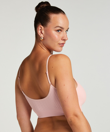 Brassi&egrave;re Dianne, Rose