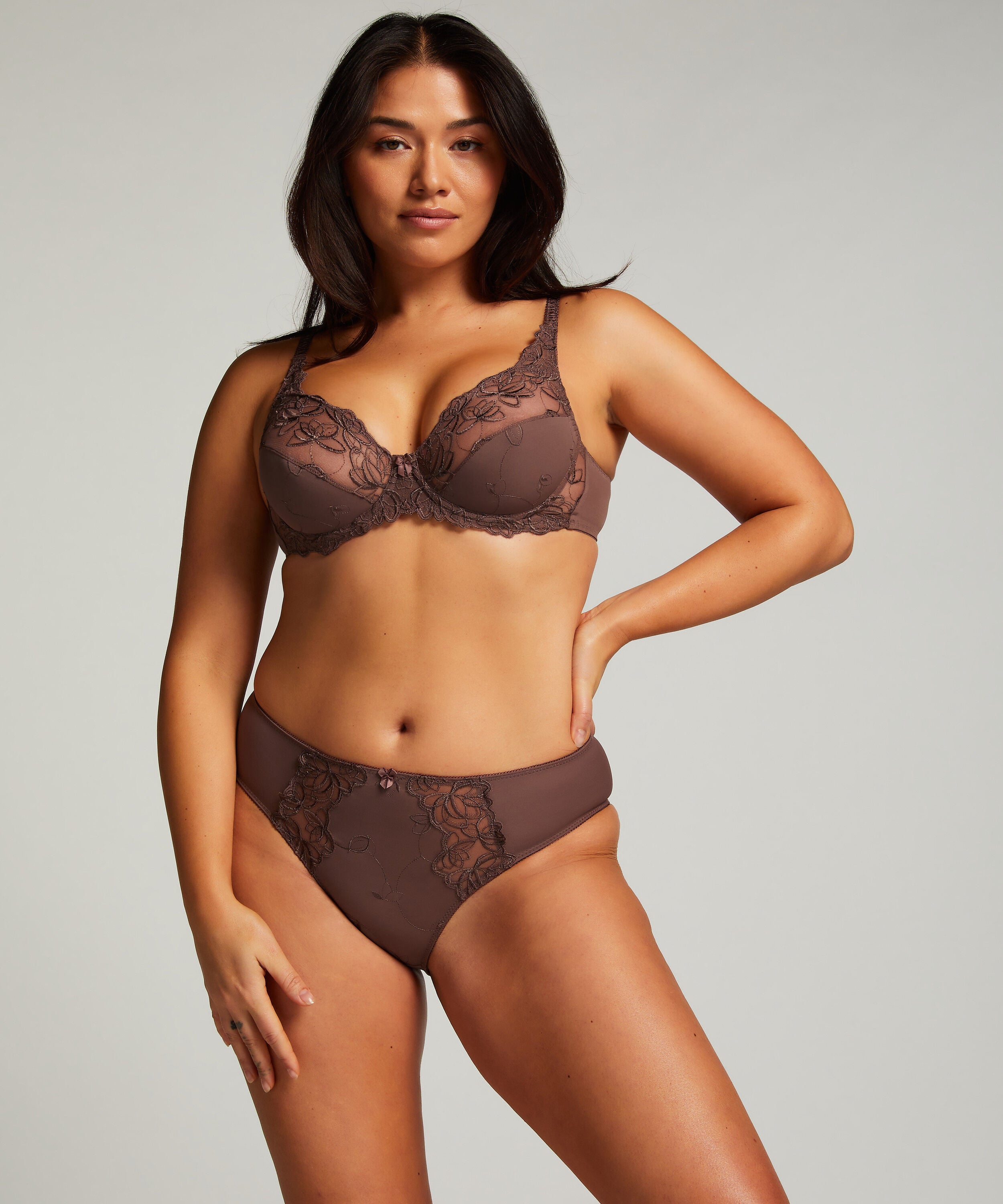 Slip taille haute Diva, Brun