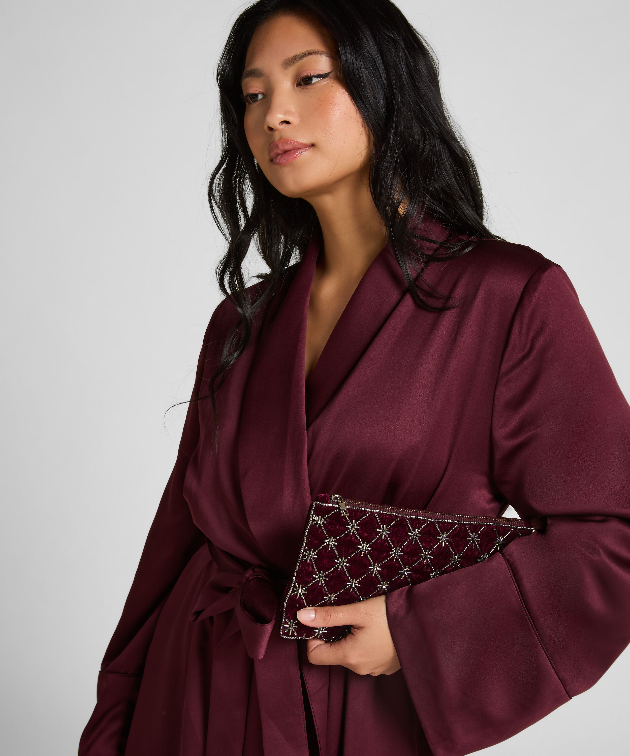 Pochette en perles, Pourpre