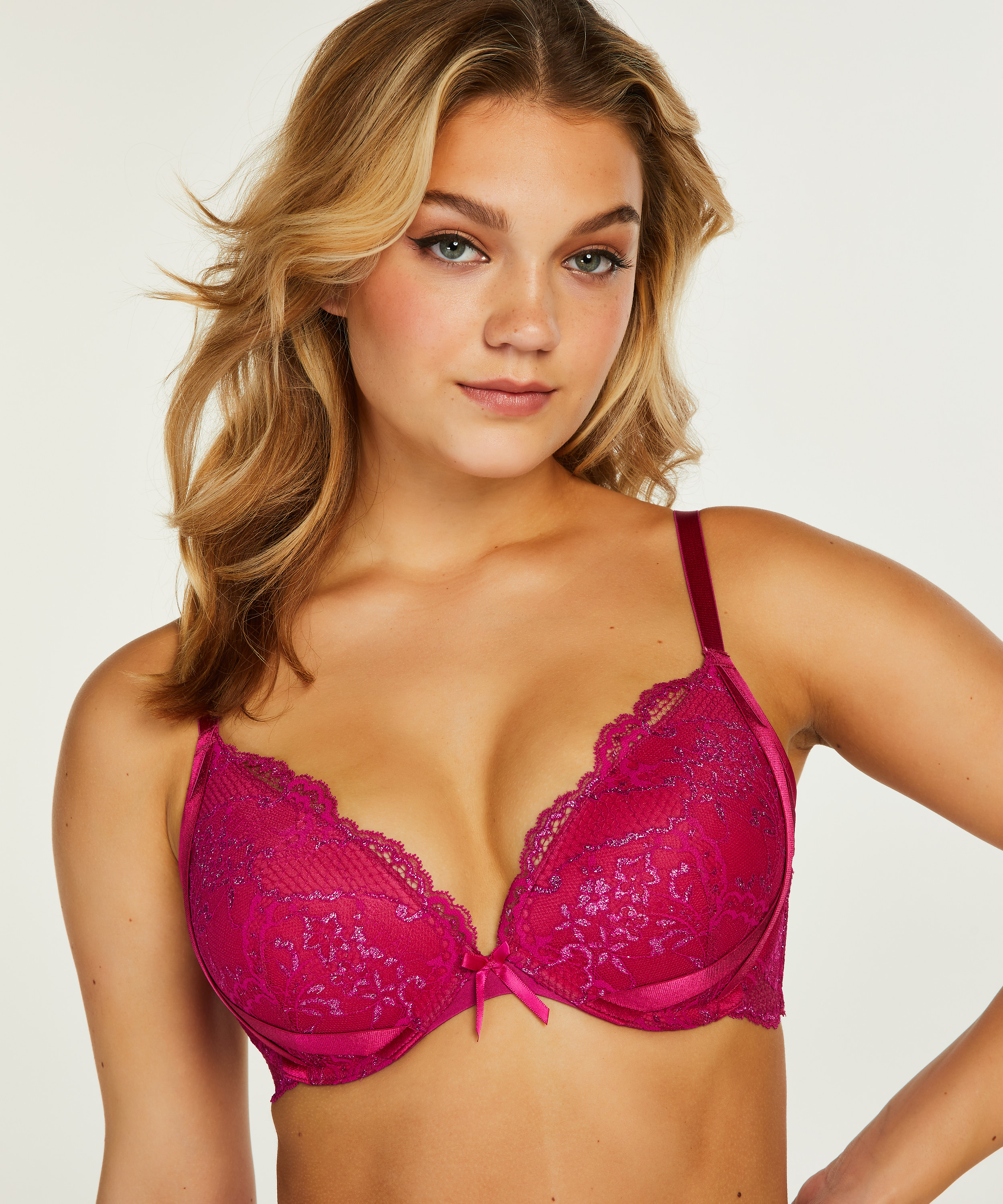 Soutien-gorge push-up &agrave; armatures pr&eacute;form&eacute; Reeva, Rose, main
