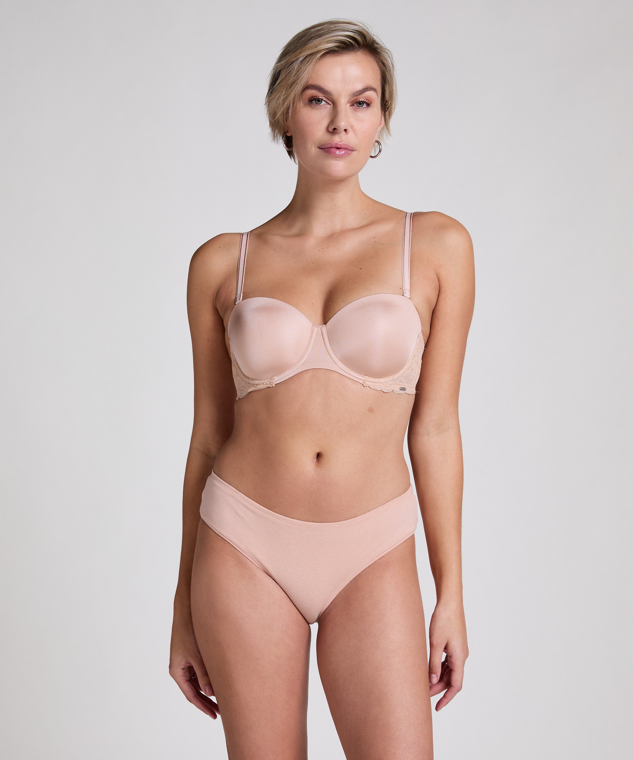 Slip Brésilien en Coton Kira, Beige, main