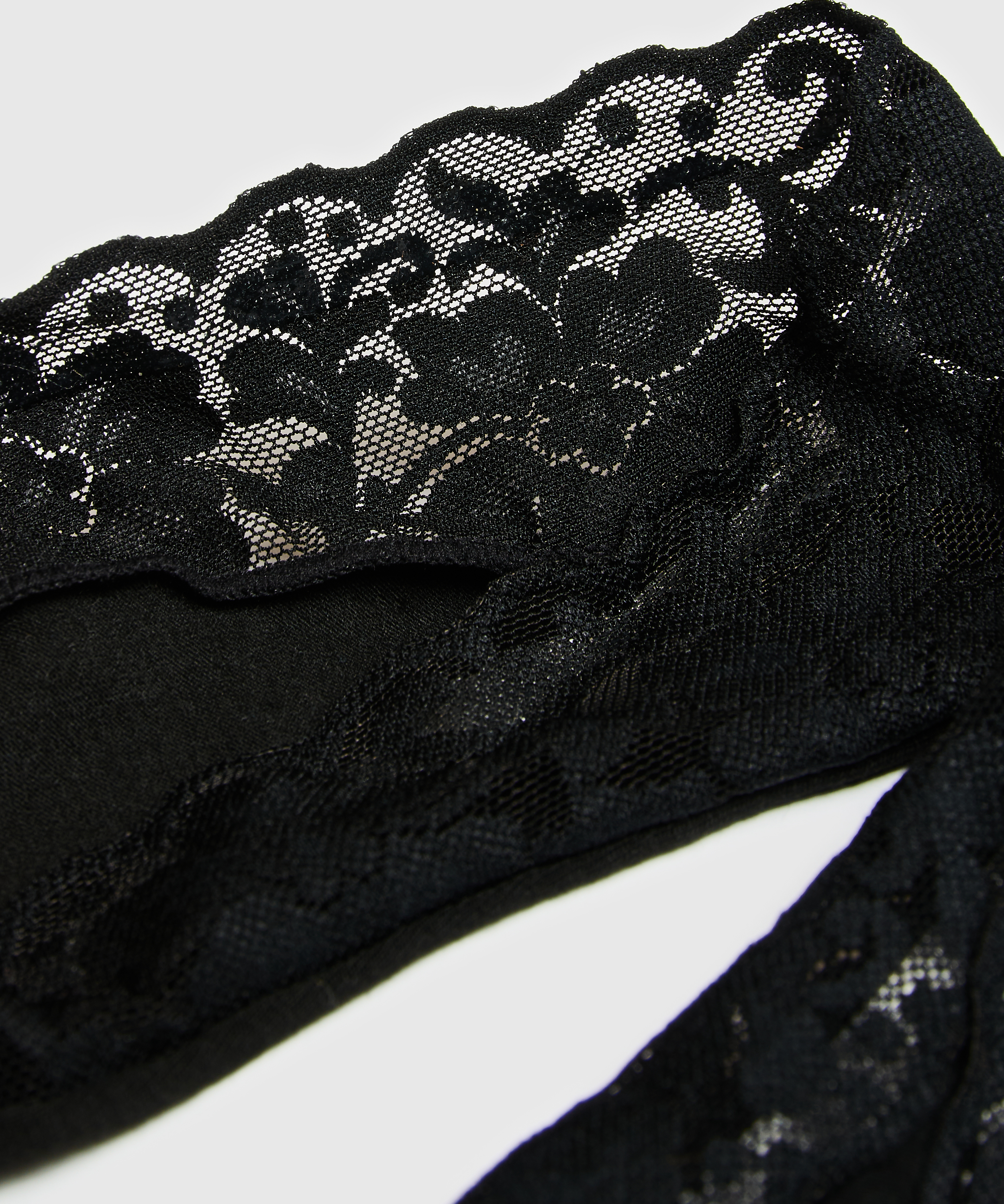 Lot de 2 paires de footies d&eacute;coup&eacute;es au laser, Noir, main