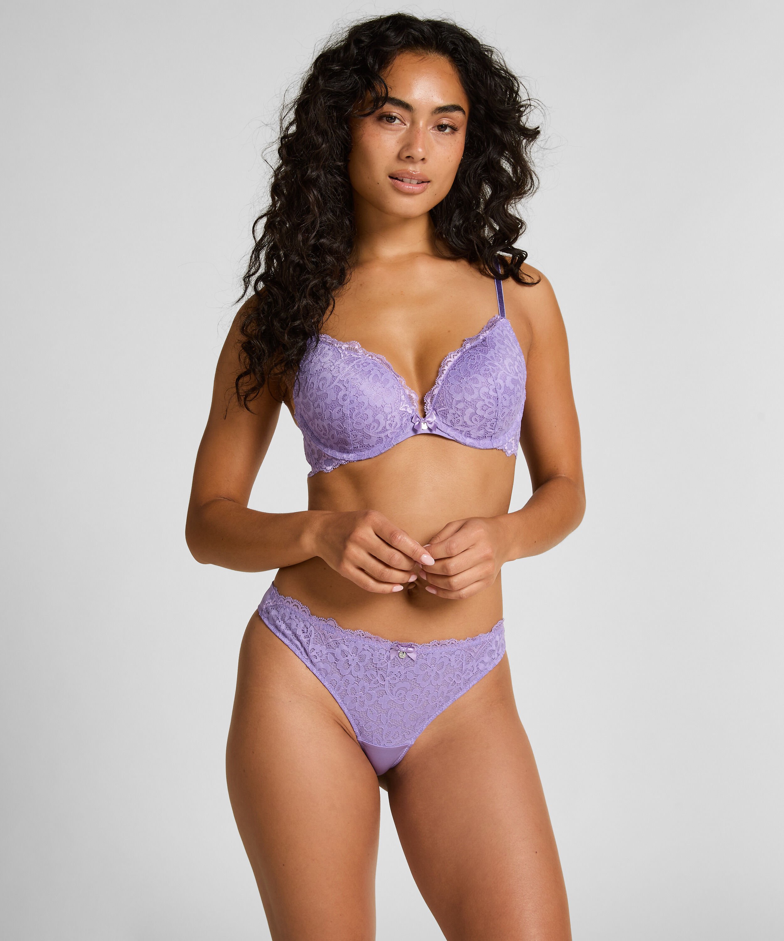 Soutien-gorge &agrave; armatures pr&eacute;form&eacute; push-up Marine, Pourpre
