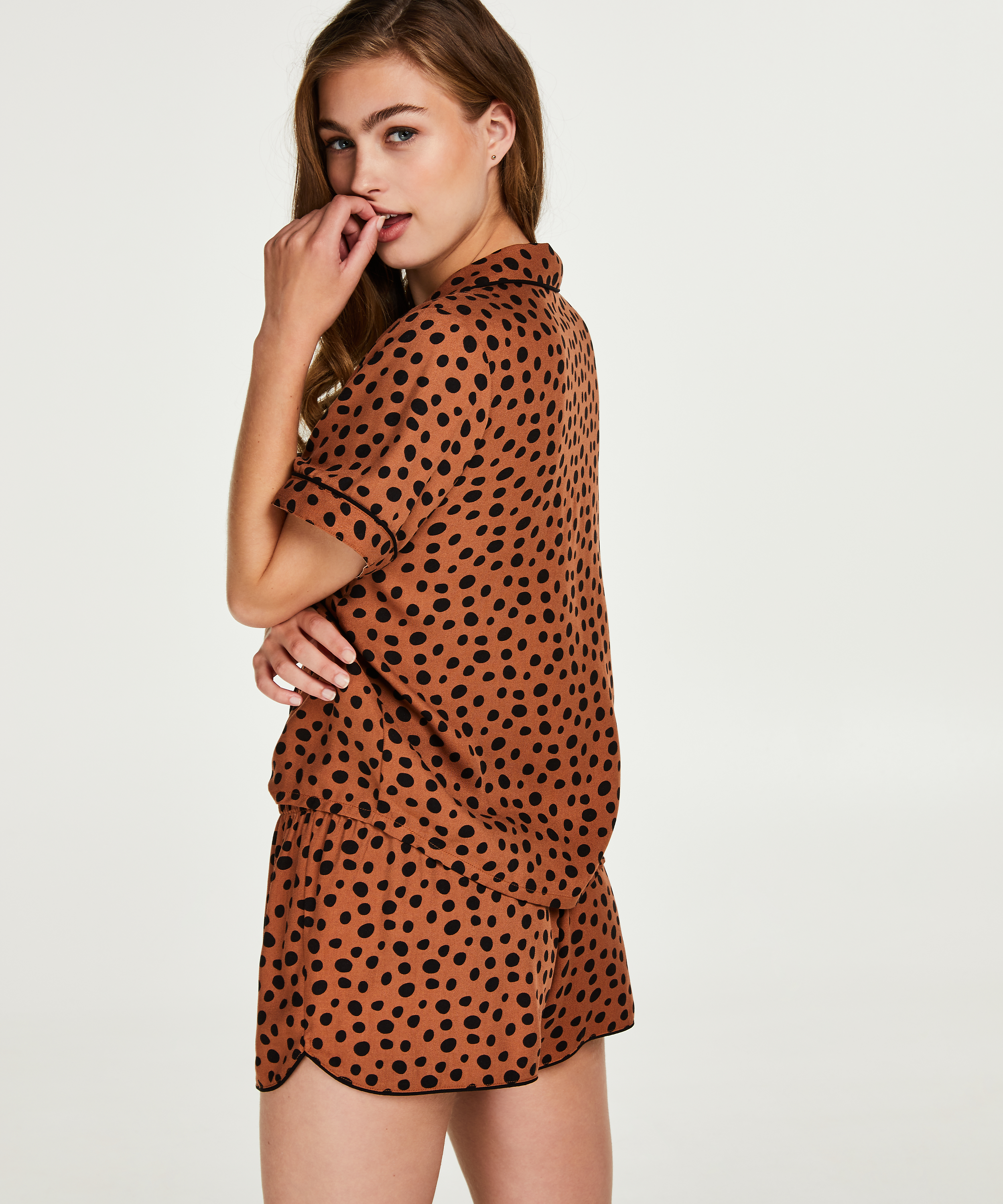 Short de pyjama, Brun, main